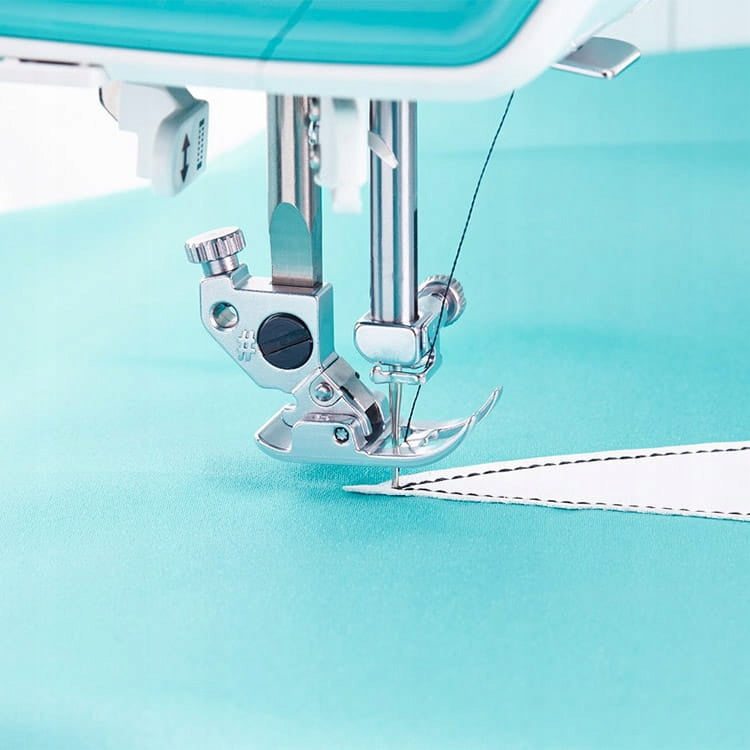 SEWING MACHINE PFAFF SMARTER 260C Number of stitches 27