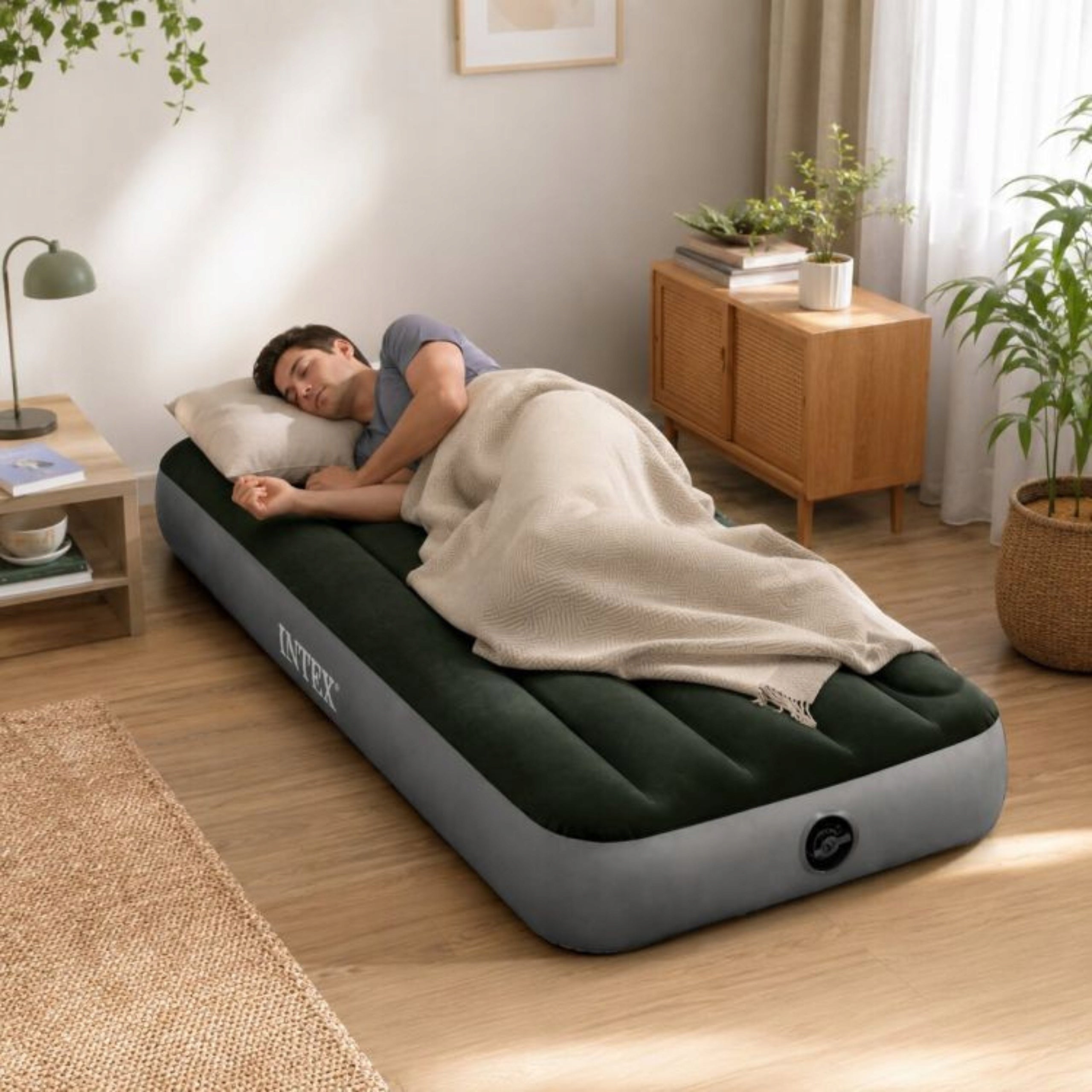 SINGLE INFLATABLE MATTRESS 191x76 Built-in Foot Pump Velour 136 Kg Manufacturer code zielony pompowany materac do namiotu domu 502