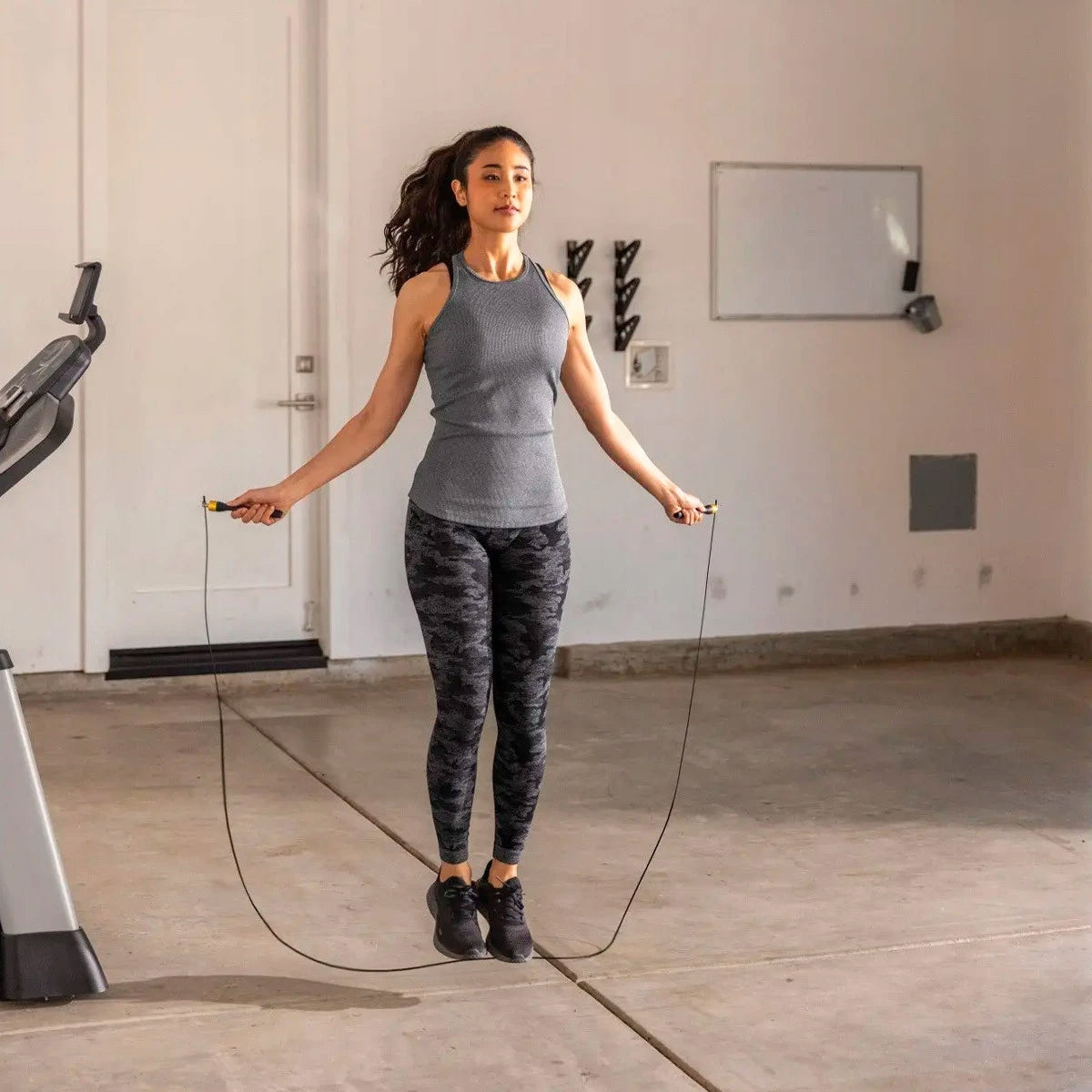 SKLZ JUMP ROPE WITH ADJUSTABLE ROPE 300 cm Brand Sklz