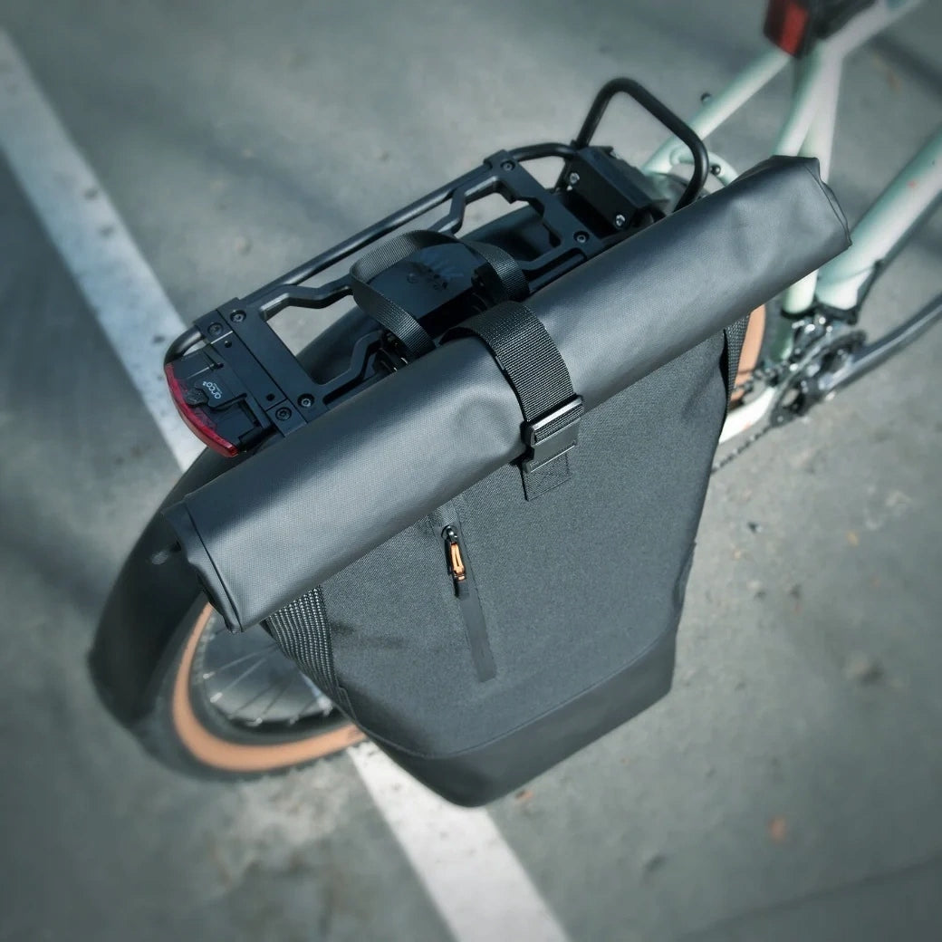 SKS INFINITY SIDEBAG black side trunk bag Kind rear