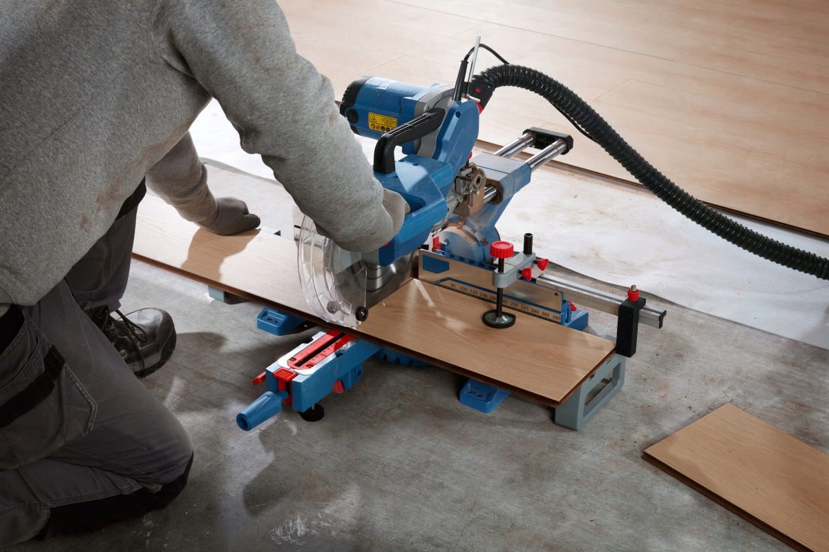 SLASH WITH FEED 1800W 254mm GCM 254 D BOSCH Maximum power 1800 W