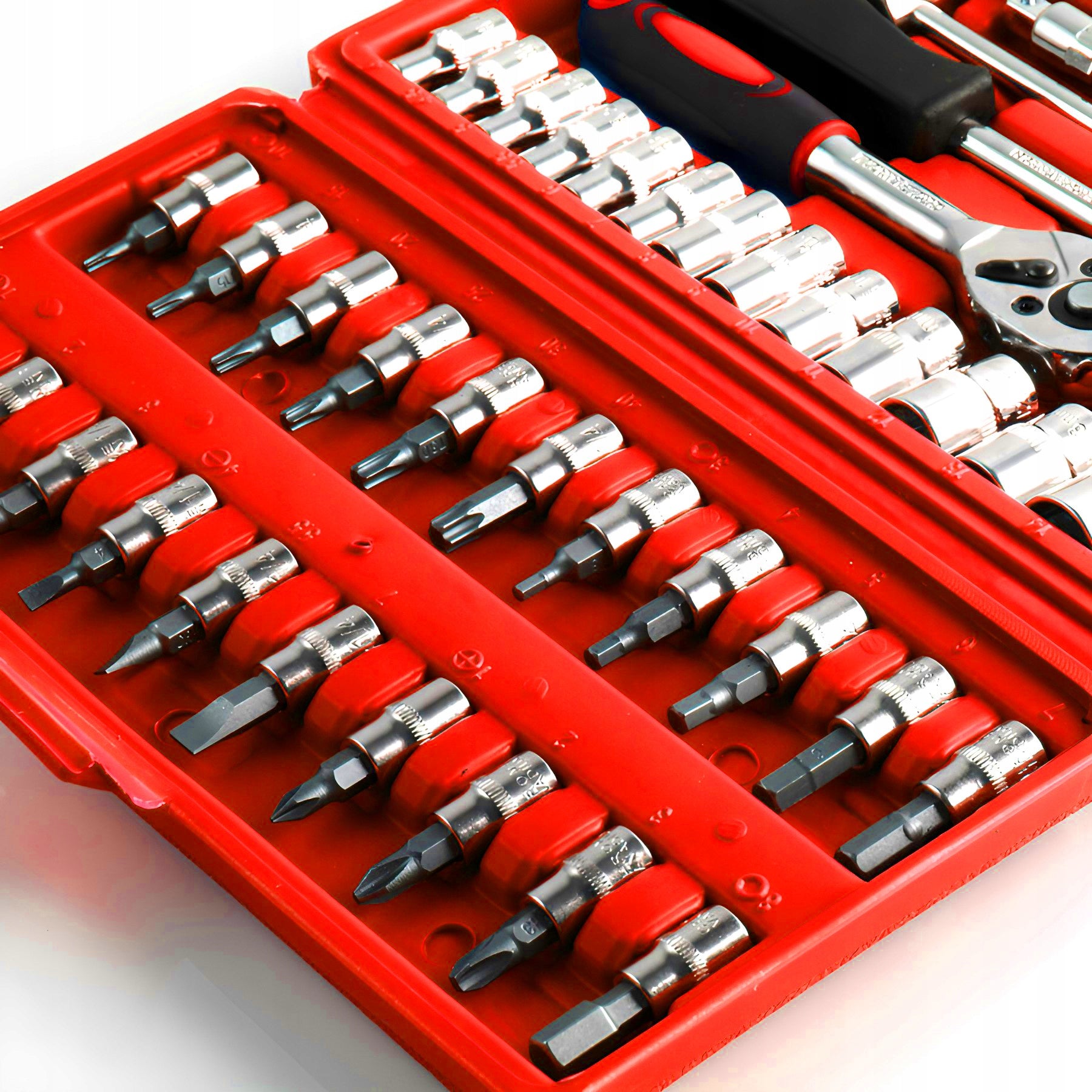 SOCKET WRENCH SET SOCKET WRENCHES BITS RATCHET ADAPTERS 46 ELEMENTS. Manufacturer code O651-1