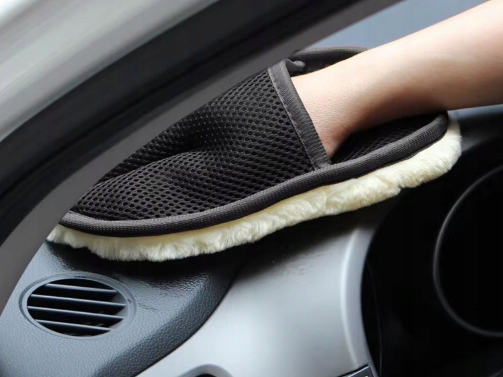 SOFT MICROFIBER CAR WASH GLOVE – SAFE FOR PAINT Manufacturer code Rękawica do mycia samochodu