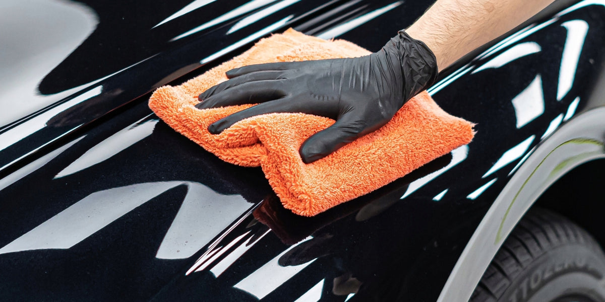 SOFT99 DARK BLACK LARGE CAR WAX FOR CAR DURABLE DARK VARNISHES 300G Manufacturer's catalog number 108847756