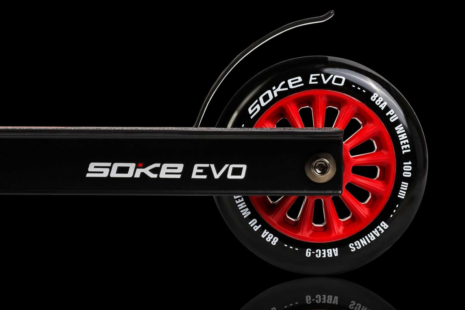 SOKE EVO red scooter Manufacturer code 1600