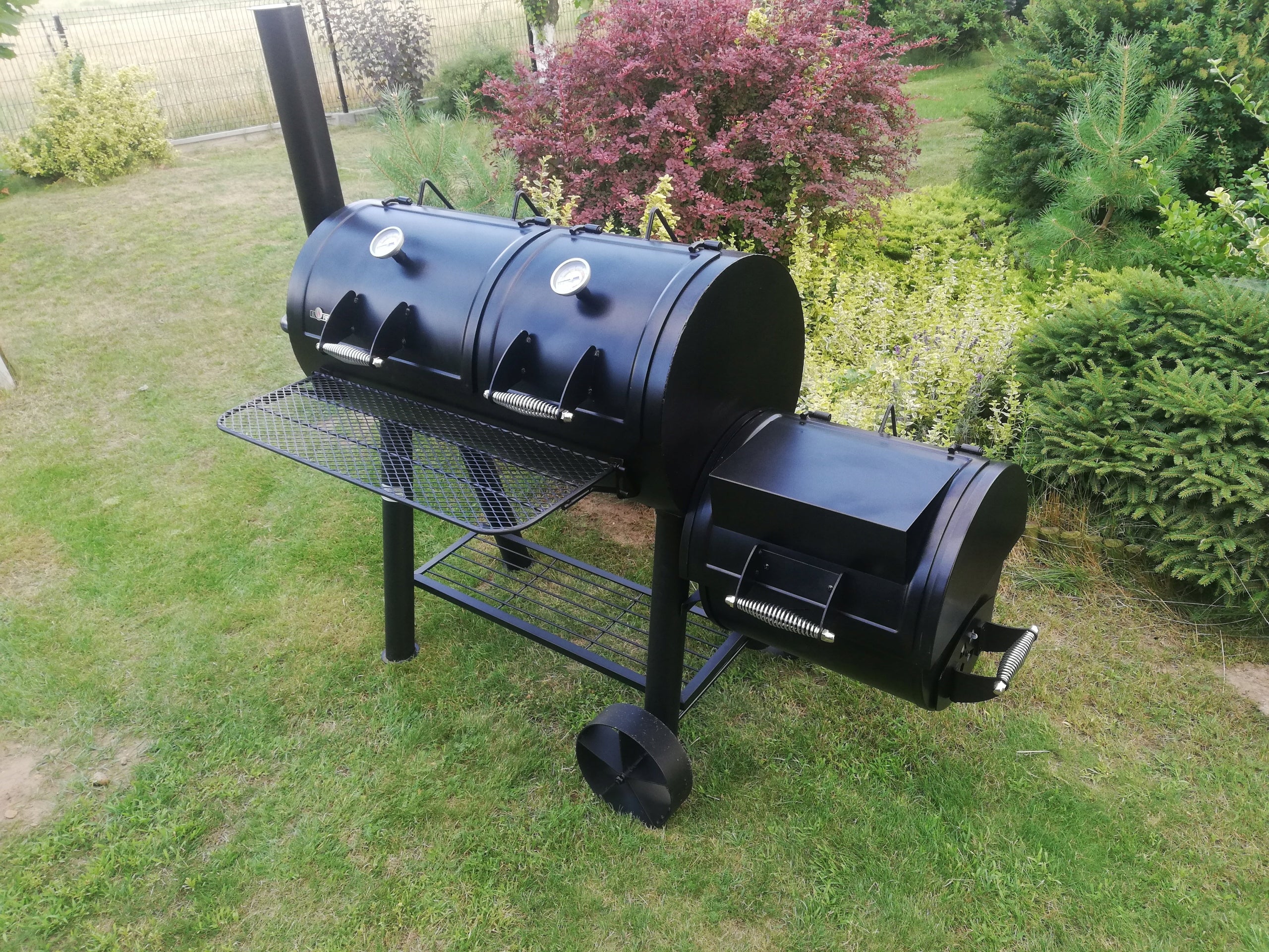 SOLID CHARCOAL GRILL EL FUEGO MINNESOTA 2 CHAMBERS 153KG THICK GRATE AT HAND Grill width 184 cm