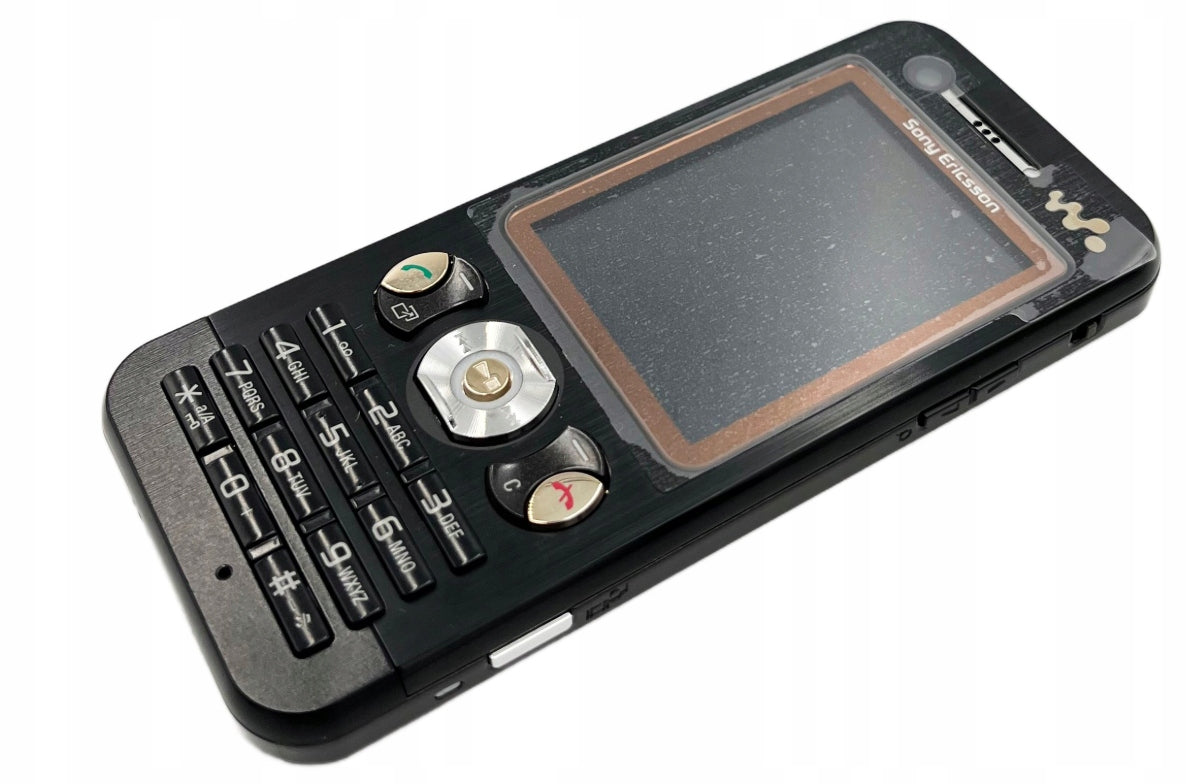 SONY ERICSSON W890i NEW + BATTERY + CHARGER