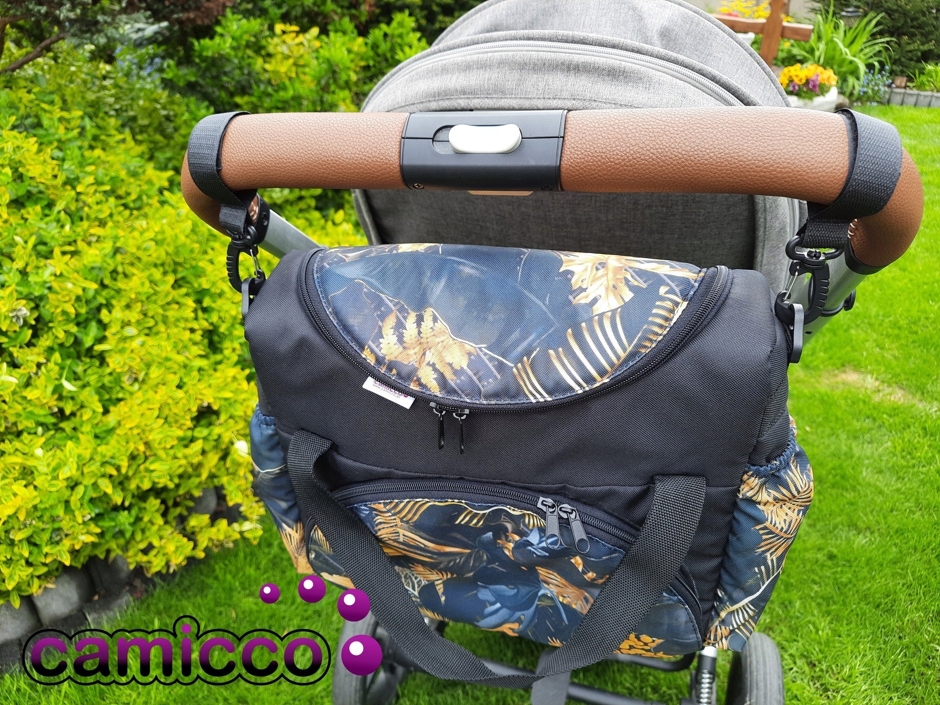 SPACIOUS STROLLER BAG + stroller bag hooks LARGE for walks with strap PL Brand Camicco