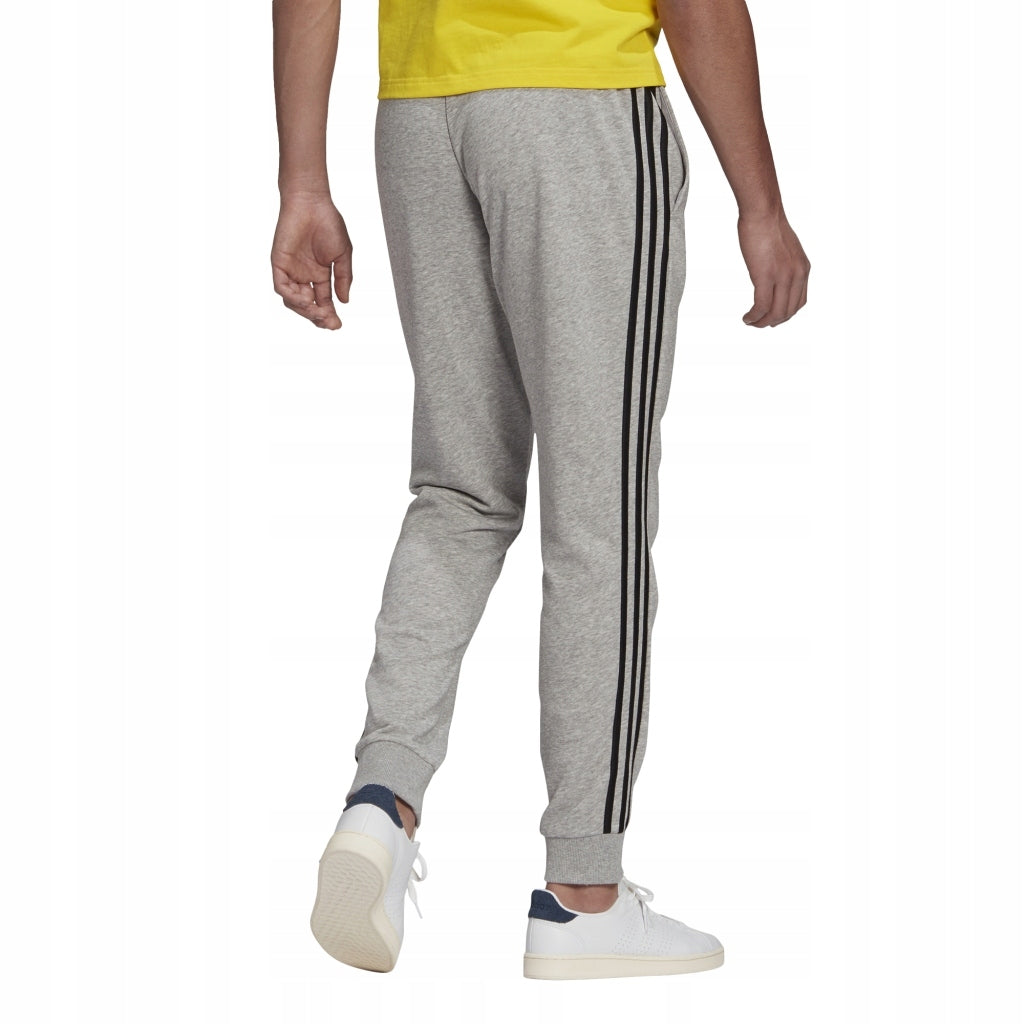 Sporthose für Herren Adidas Essentials Tapered Cuff 3 Stripes M GK8889, grau 