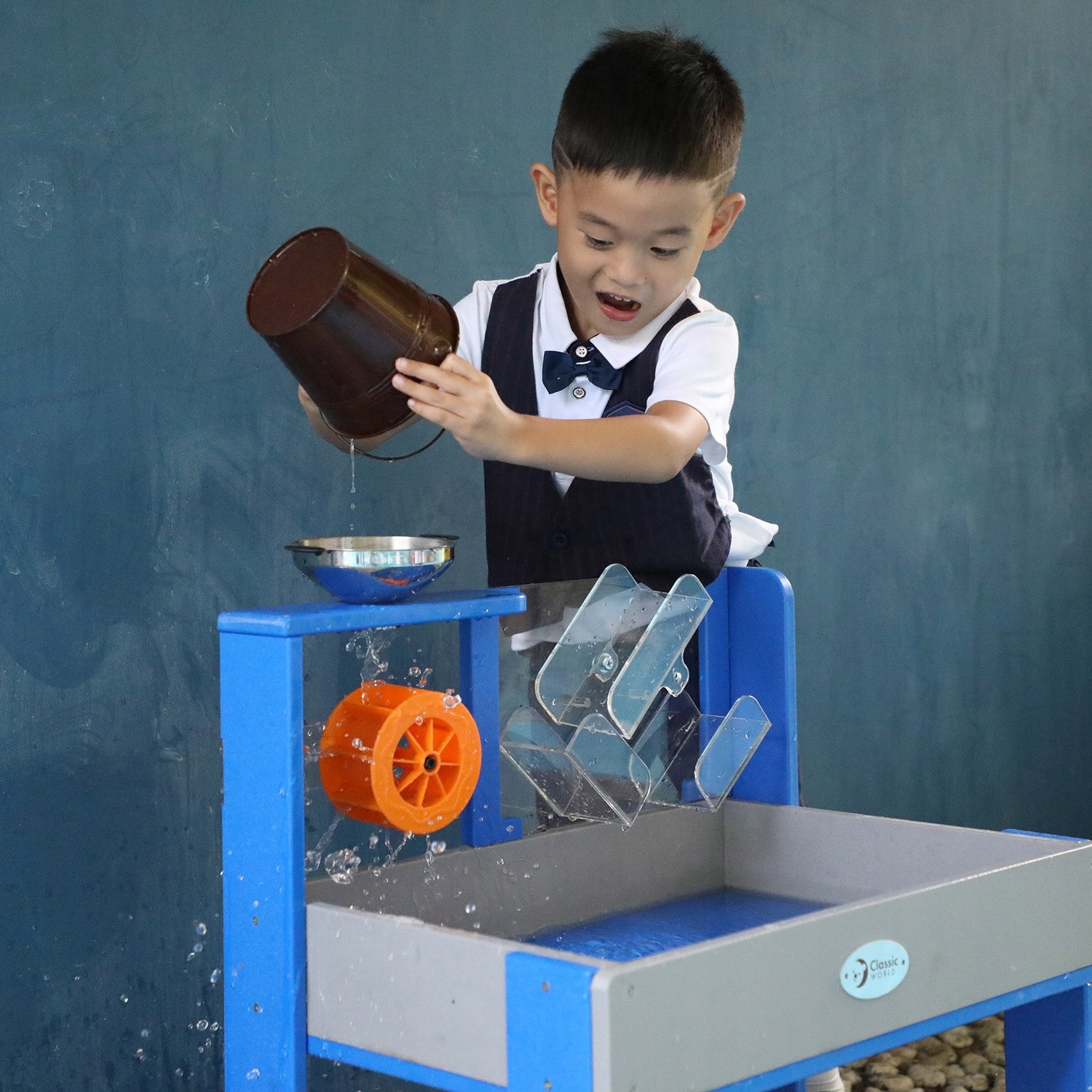 SQUARE TOYS EXPERIMENTAL SET WATER TABLE FOR SAND CLASSIC WORLD EDU Packaging status original