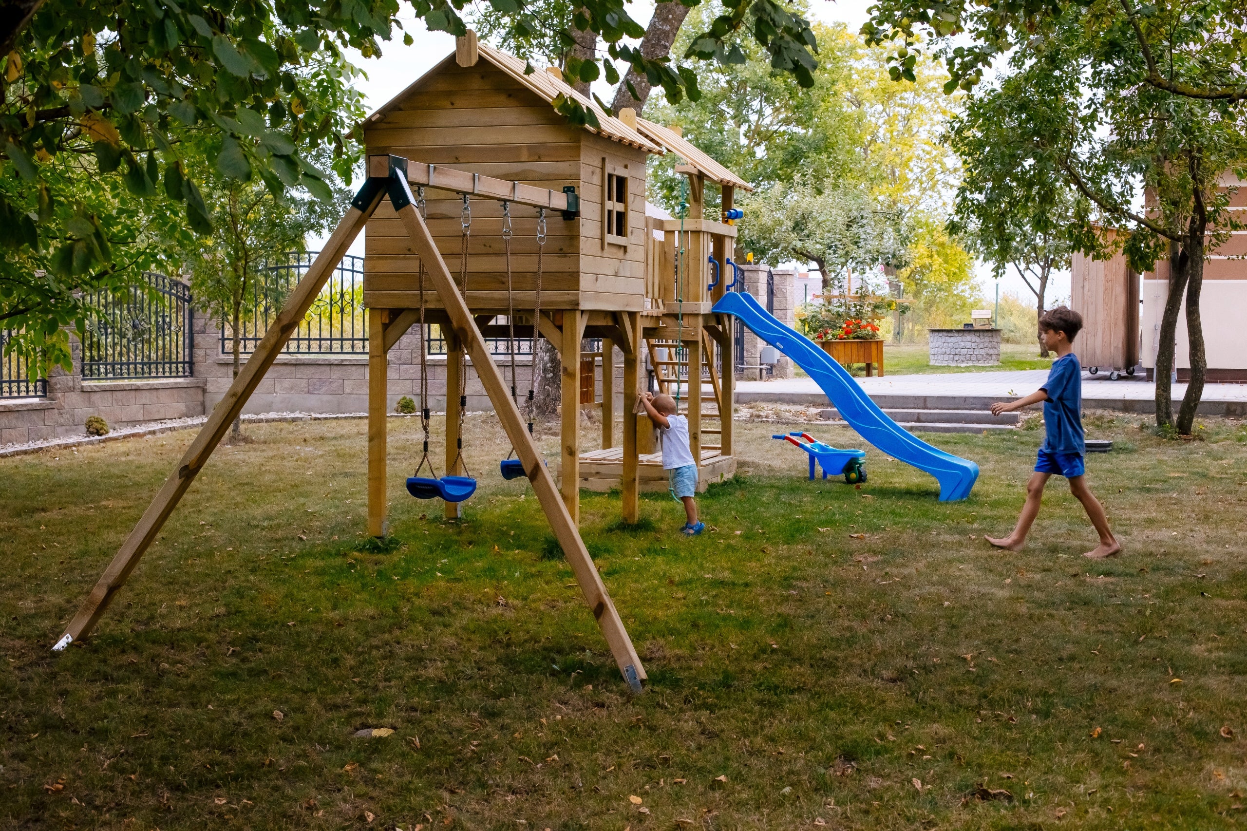 SQUARE TOYS XXL Slide Cottage for children 2x Swing Sandbox +Freebie Kid's age 3＋ years