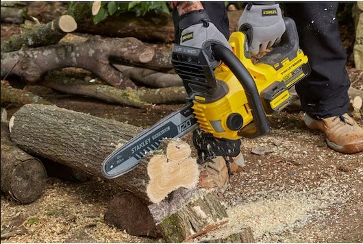STANLEY CHAINSAW AKU V20 18V 30CM 4.0AH Guide length 30 cm