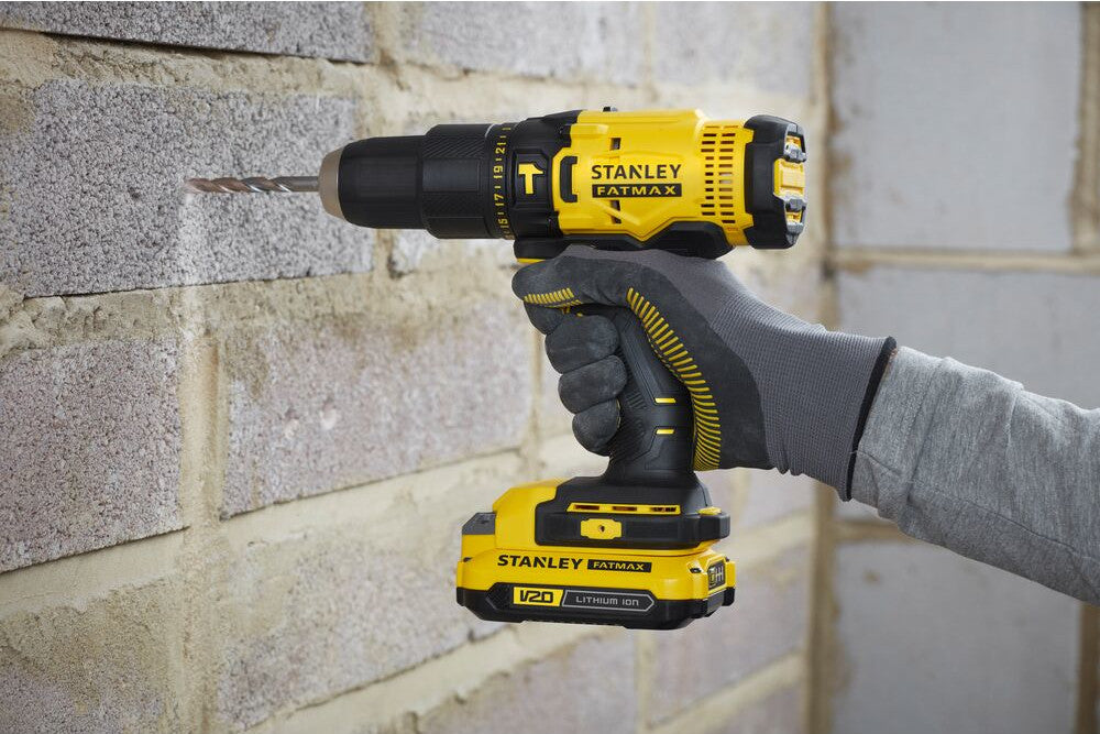 STANLEY Impact Driver SFMCD711BK 18V 50Nm V20 + Aku 2Ah + Charge Power supply rechargeable battery