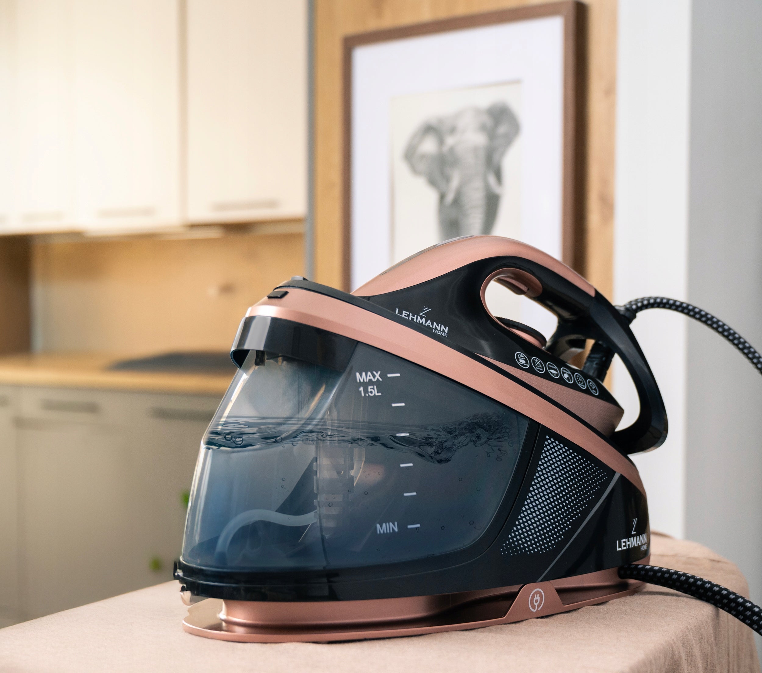 STEAM GENERATOR STEAM STATION IRON WITH CERAMIC COATING STATION 2400W Dominant color black