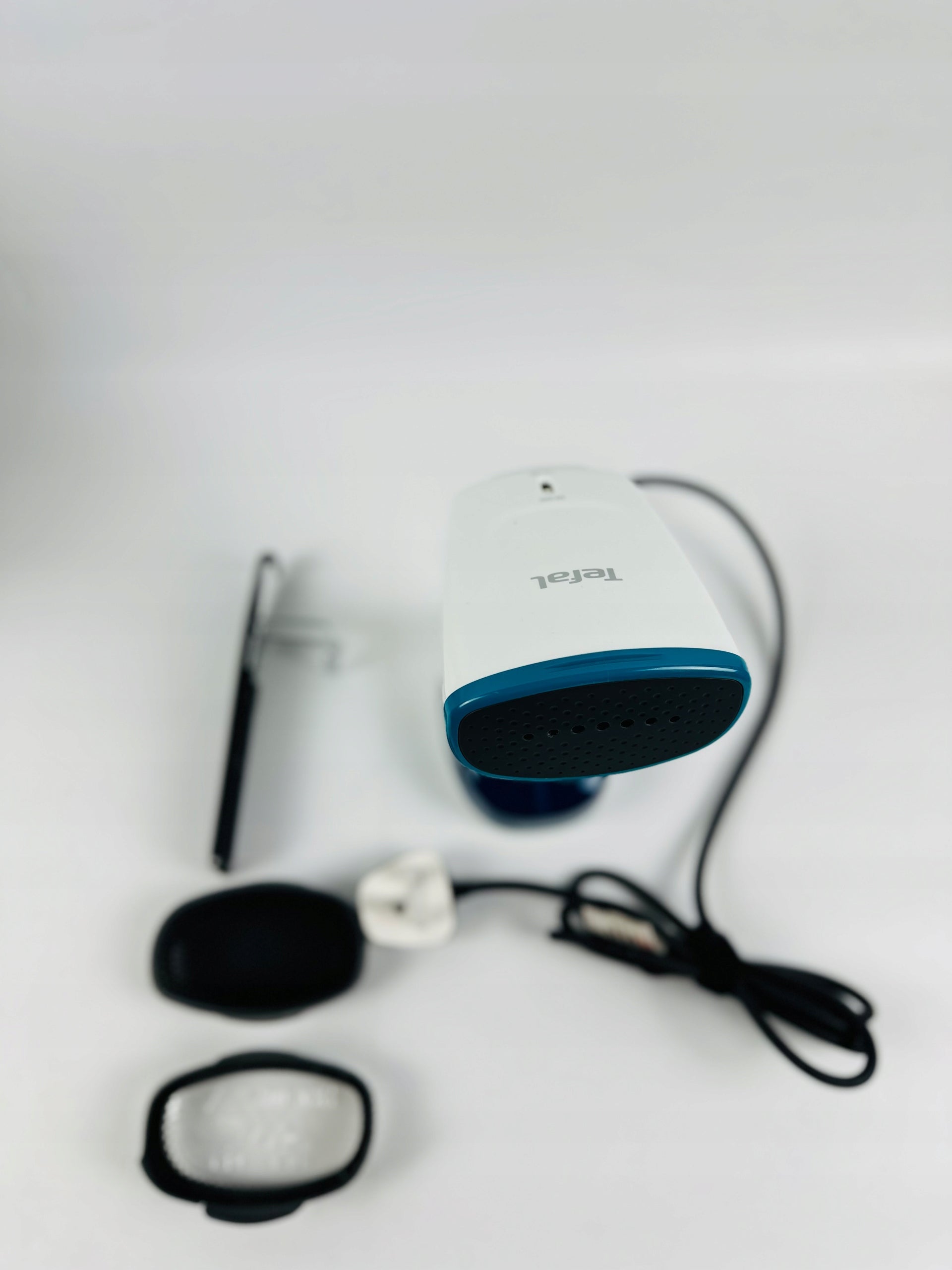 STEAMER hand steamer for clothes Tefal DT7050, 1100W, UK plug Model DT7050