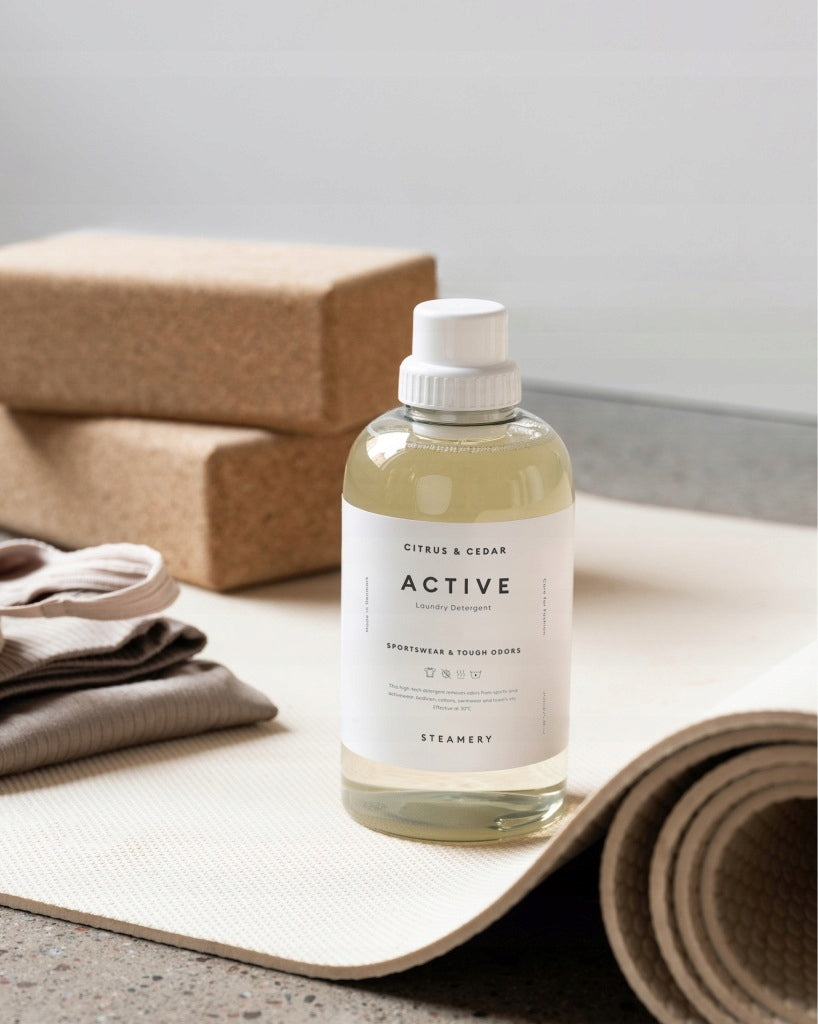 STEAMERY ACTIVE - FABRIC WASHING LIQUID 750 ML Packaging status original