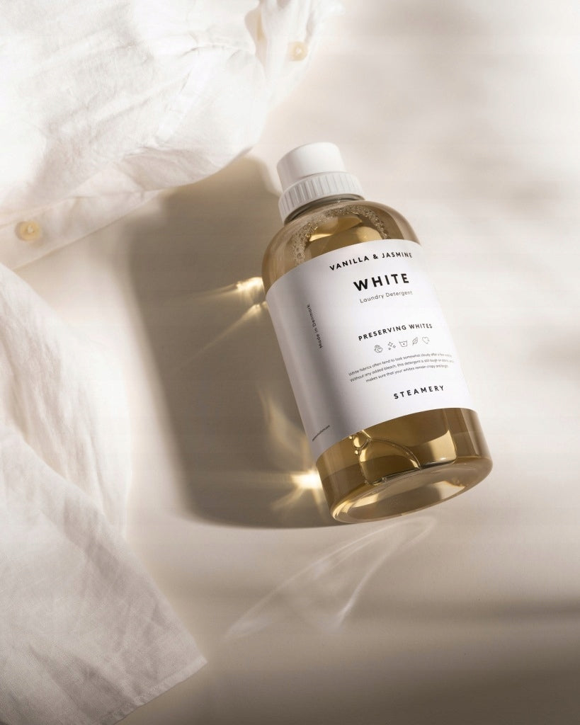 STEAMERY WHITE - WASHING LIQUID FOR WHITE FABRICS 750 ML Packaging status original