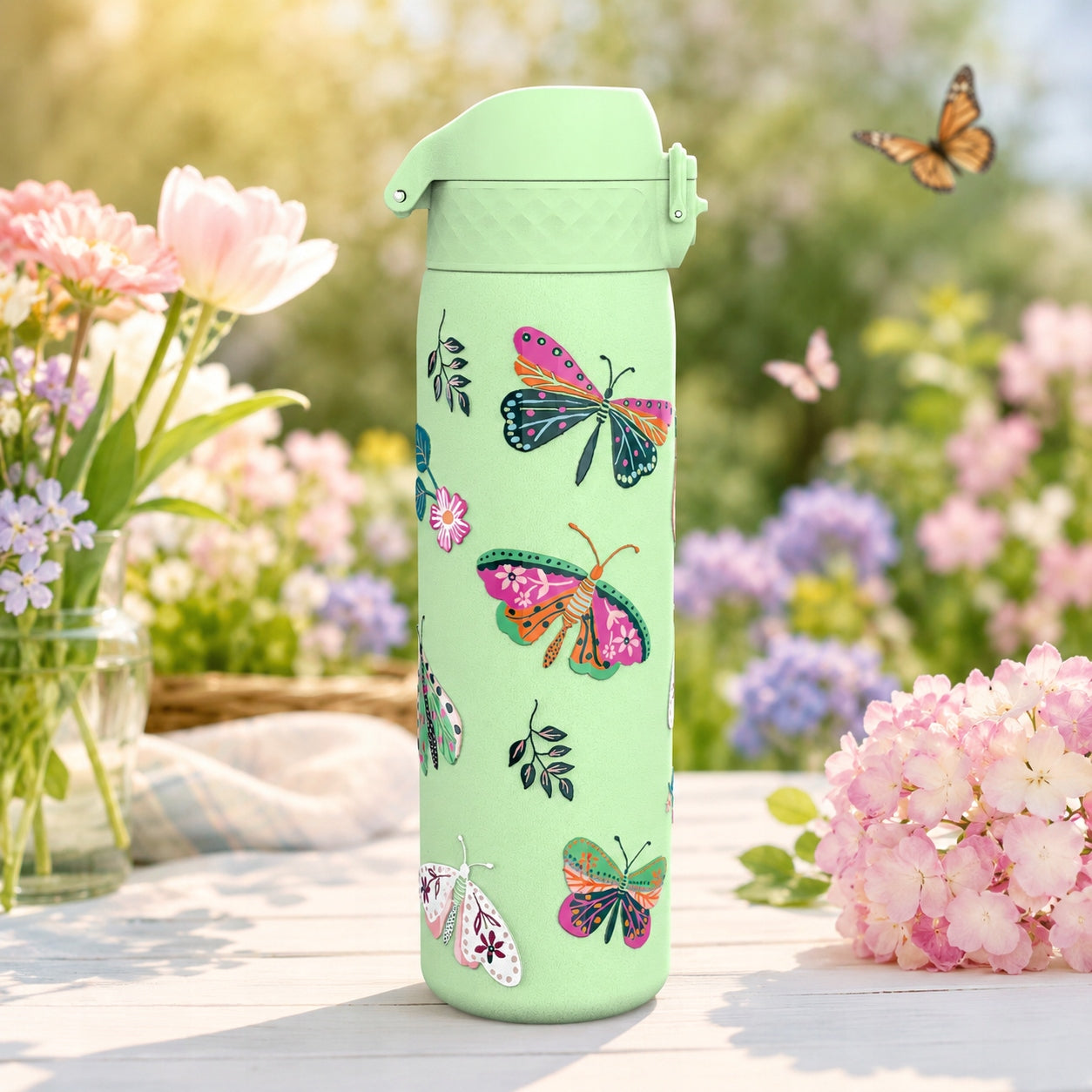 STEEL PRESCHOOL WATER BOTTLE FOR BABY BOTTLE ION8 0,6L 600 ml Manufacturer code I8SS600PGBFLY