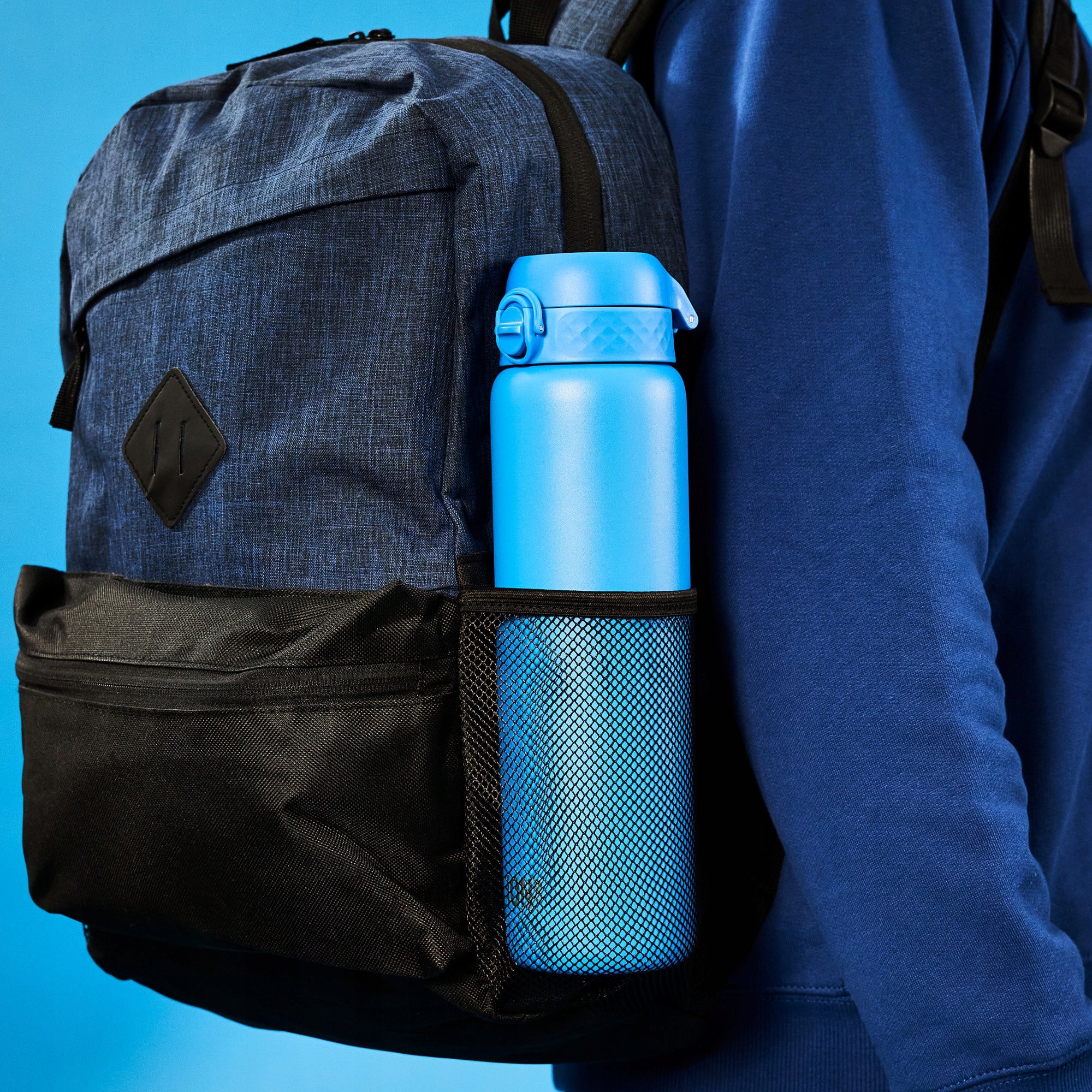 STEEL WATER BOTTLE BLUE LARGE LIGHT -PREMIUM STAINLESS STEEL ION8 1,2 LITER Color blue
