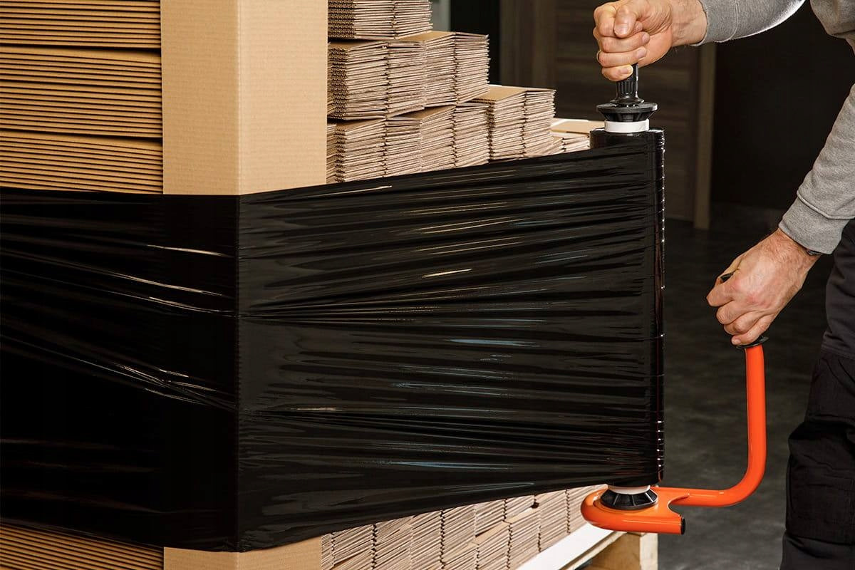 STRETCH FILM STRETCH BLACK 1,2 KG NET 6 PIECES THIN GUILD Packaging status original