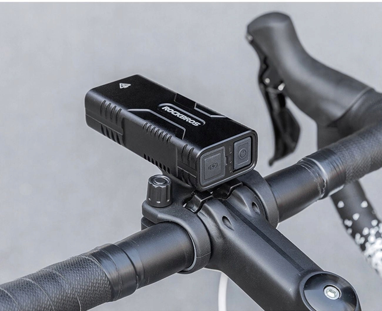 STRONG BICYCLE LIGHT FRONT USB WATERPROOF 6 MODES ROCKBROS Kind front-facing