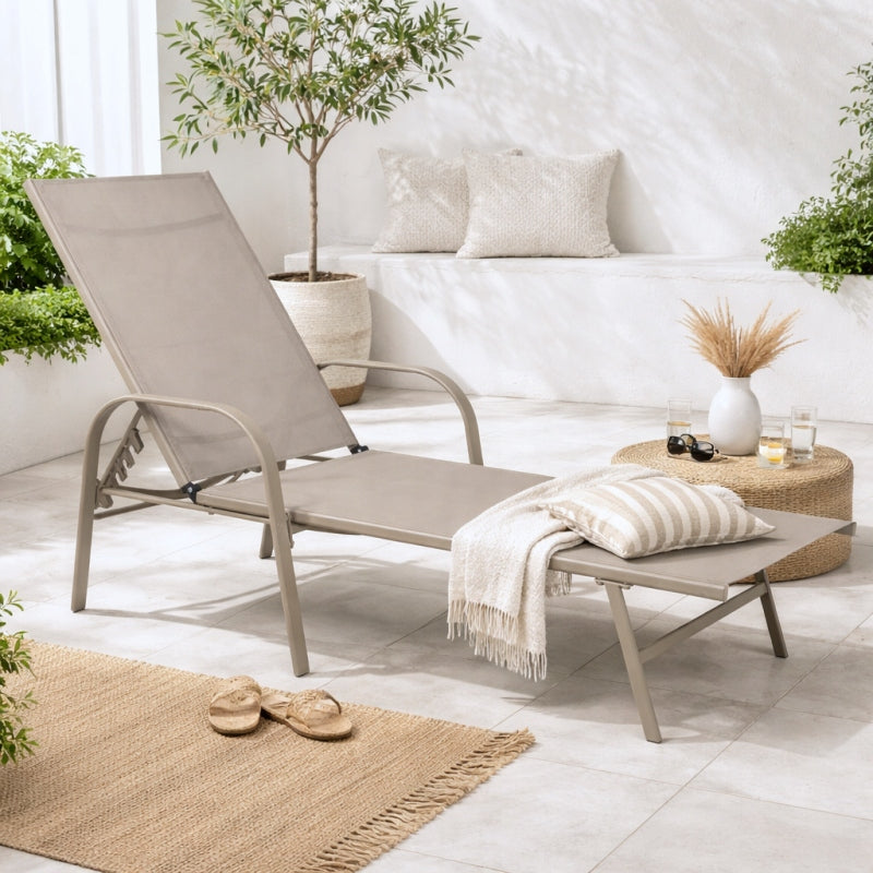 SUN LOUNGER BEACH CHAIR GARDEN FOLDING COUCH BED ADJUSTABLE BACKREST Color beige