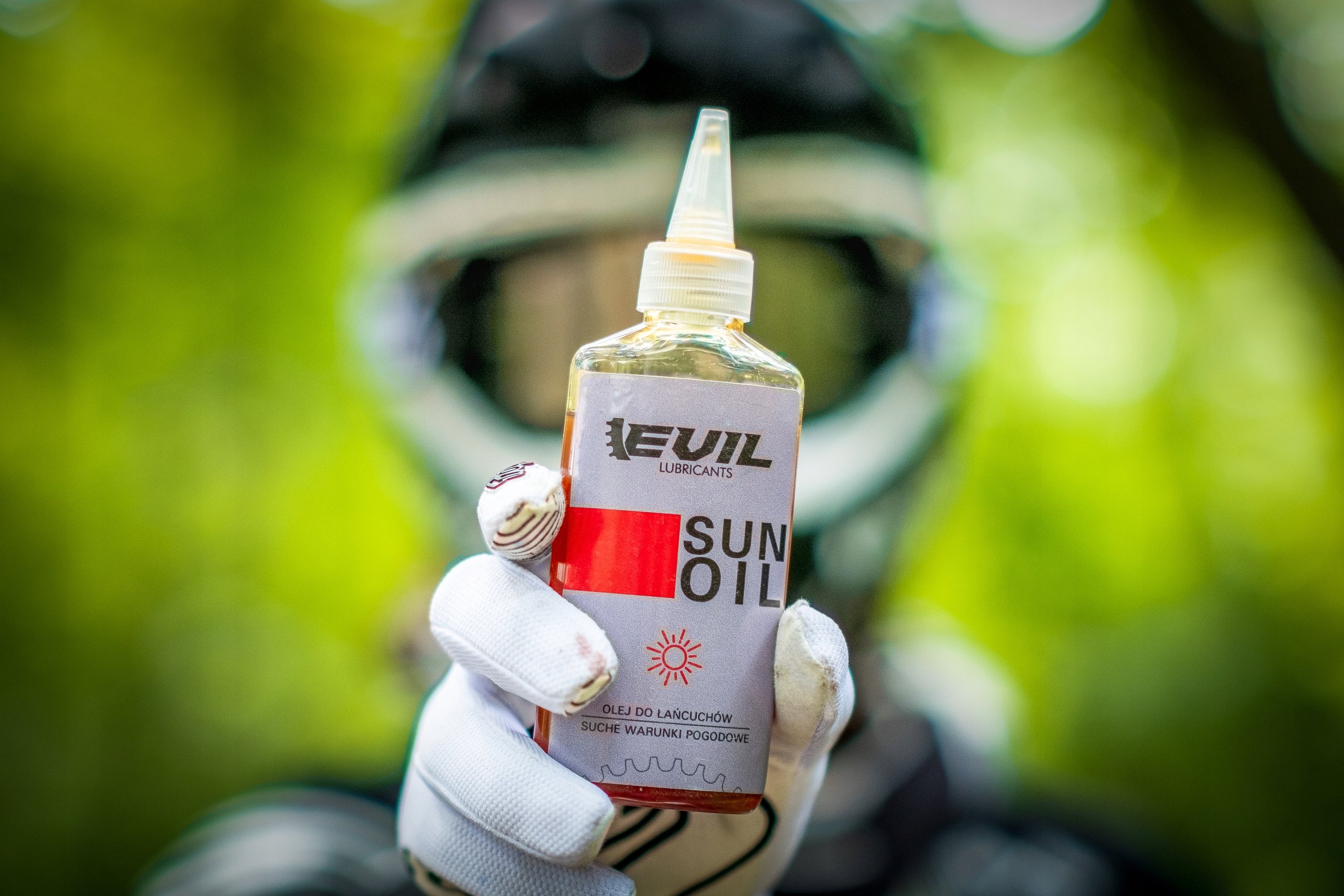 SUN OIL CHAIN LUBRICANT EVIL LUBRICANTS 100ml FOR DRY CONDITIONS SUN For for chain