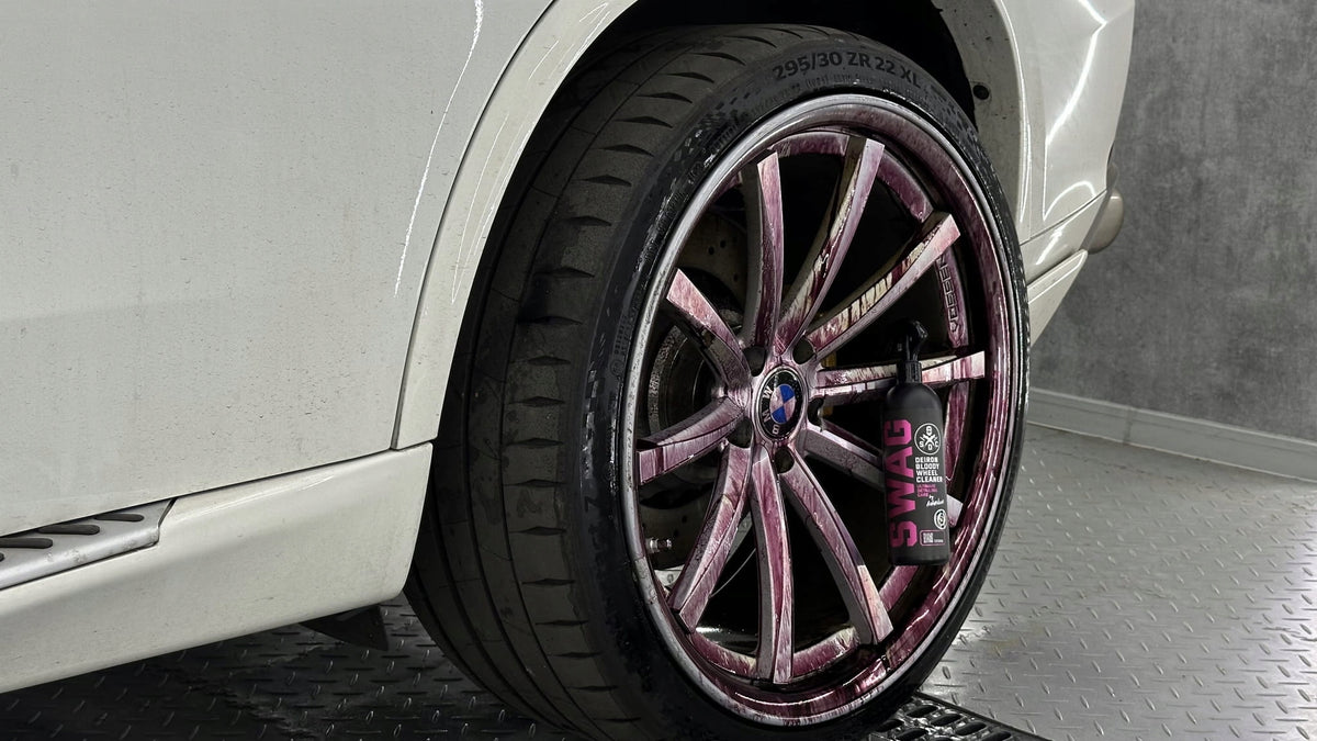 SWAG _ DEIRON BLOODY WHEEL CLEANER RTU 0,5L _ DEIRONIZER FOR WHEELS AND PAINT Manufacturer's catalog number 5908274841488