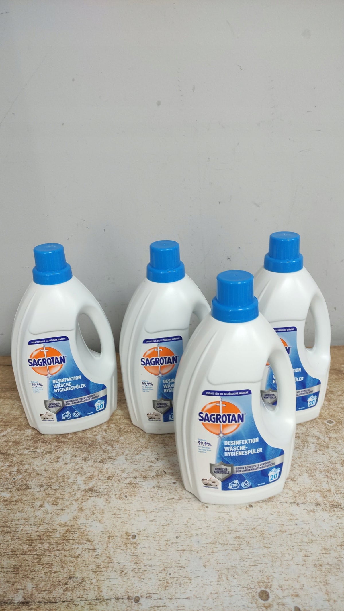 Sagrotan Hygiene Rinse / Laundry Additive Packaging status original