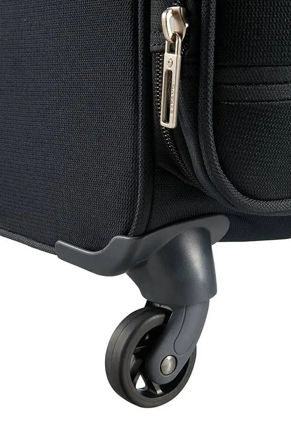 Samsonite Suitcase hard medium polyester Base Boost Spinner Exp. 68 l Depth (shorter edge) 28 cm