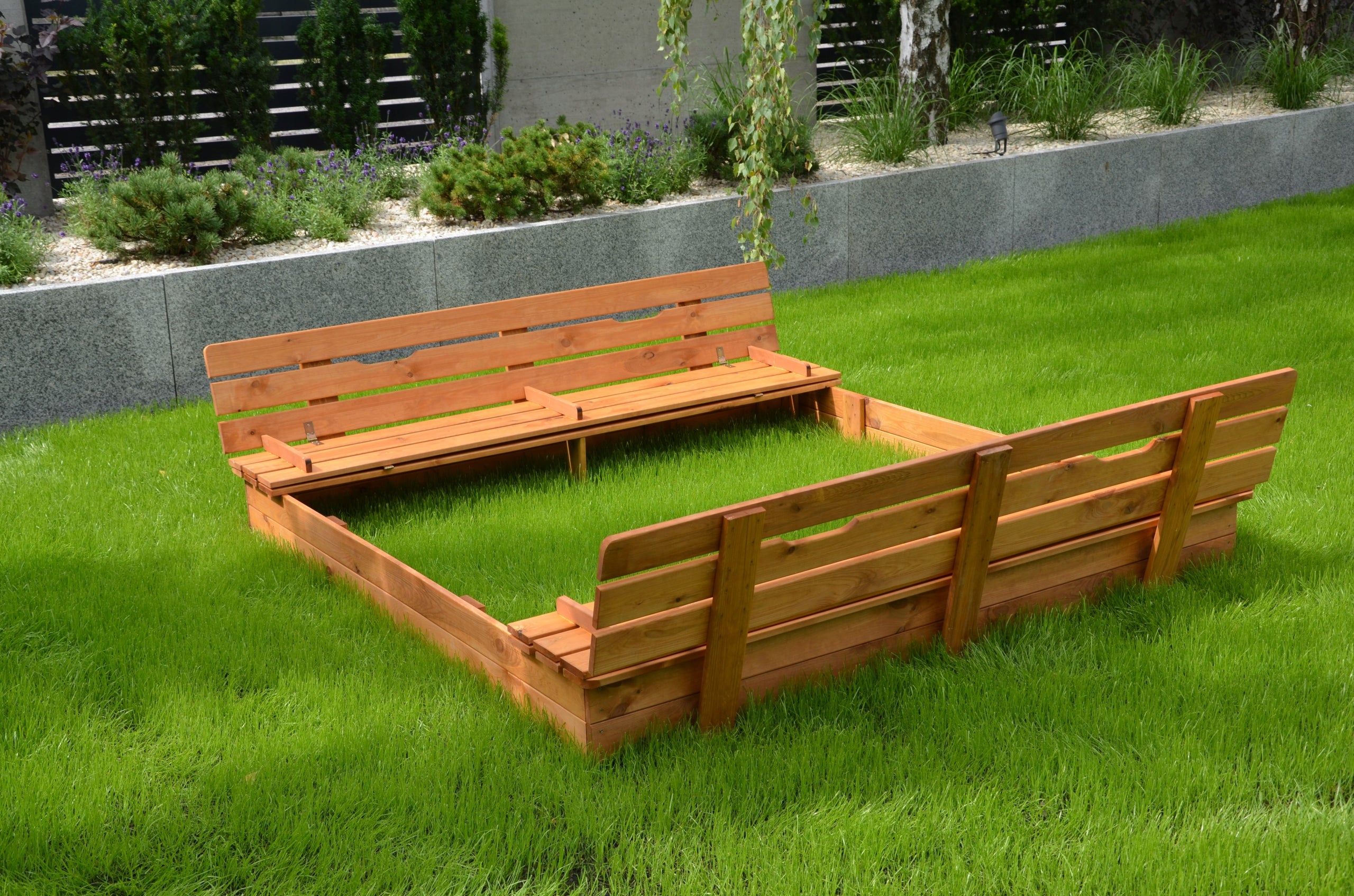 Sandbox 200 x 200 cm with Benches closed Wooden Length 200 cm