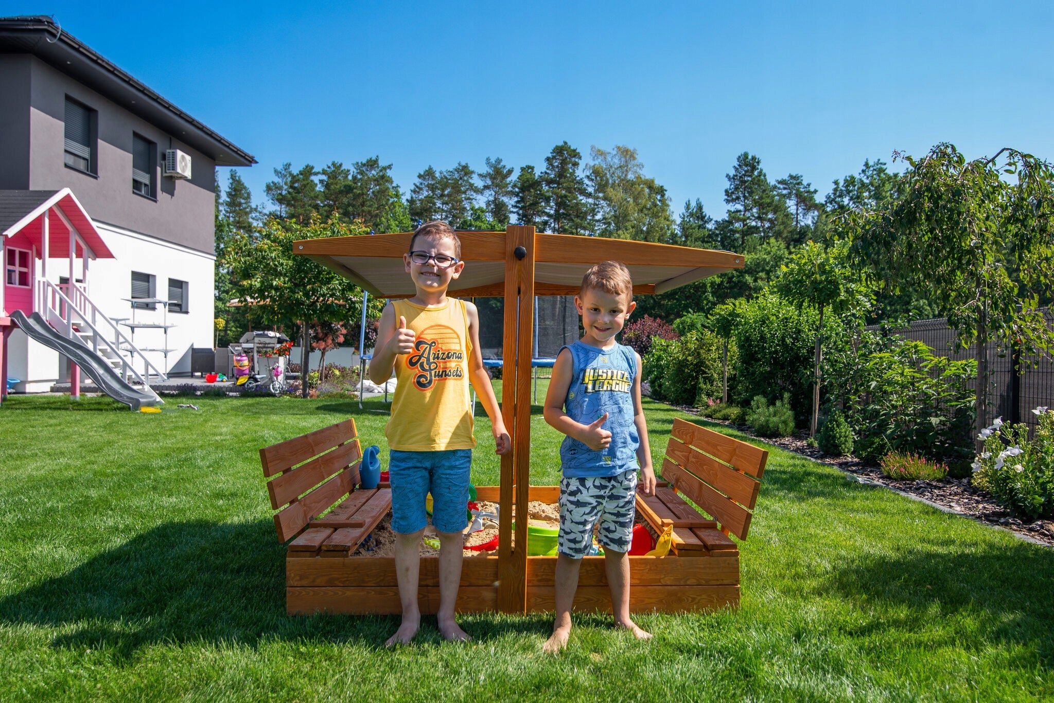 Sandbox with Canopy Impregnated Wooden Lockable 120x120 with Benches Character/Title none