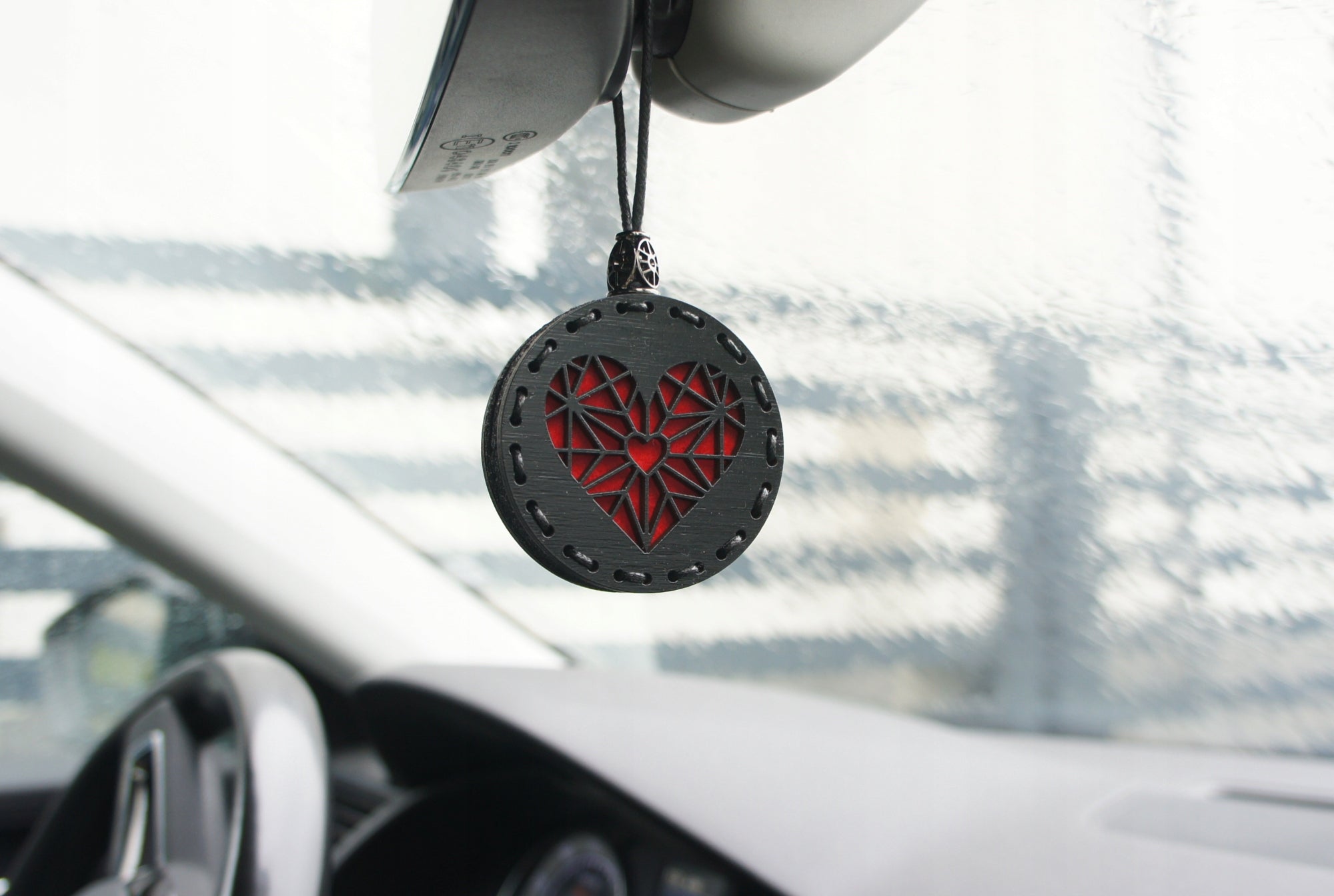 Scent for car wooden pendant Deconet Black Premium - Heart EAN (GTIN) 5905601741596