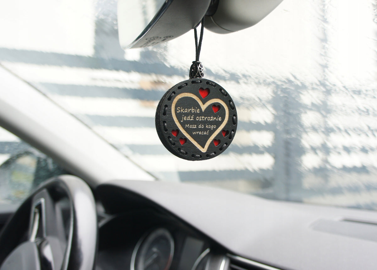 Scent for car wooden pendant Deconet - Treasures drive carefully Manufacturer's catalog number Dyfuzor Olejków Sentencja