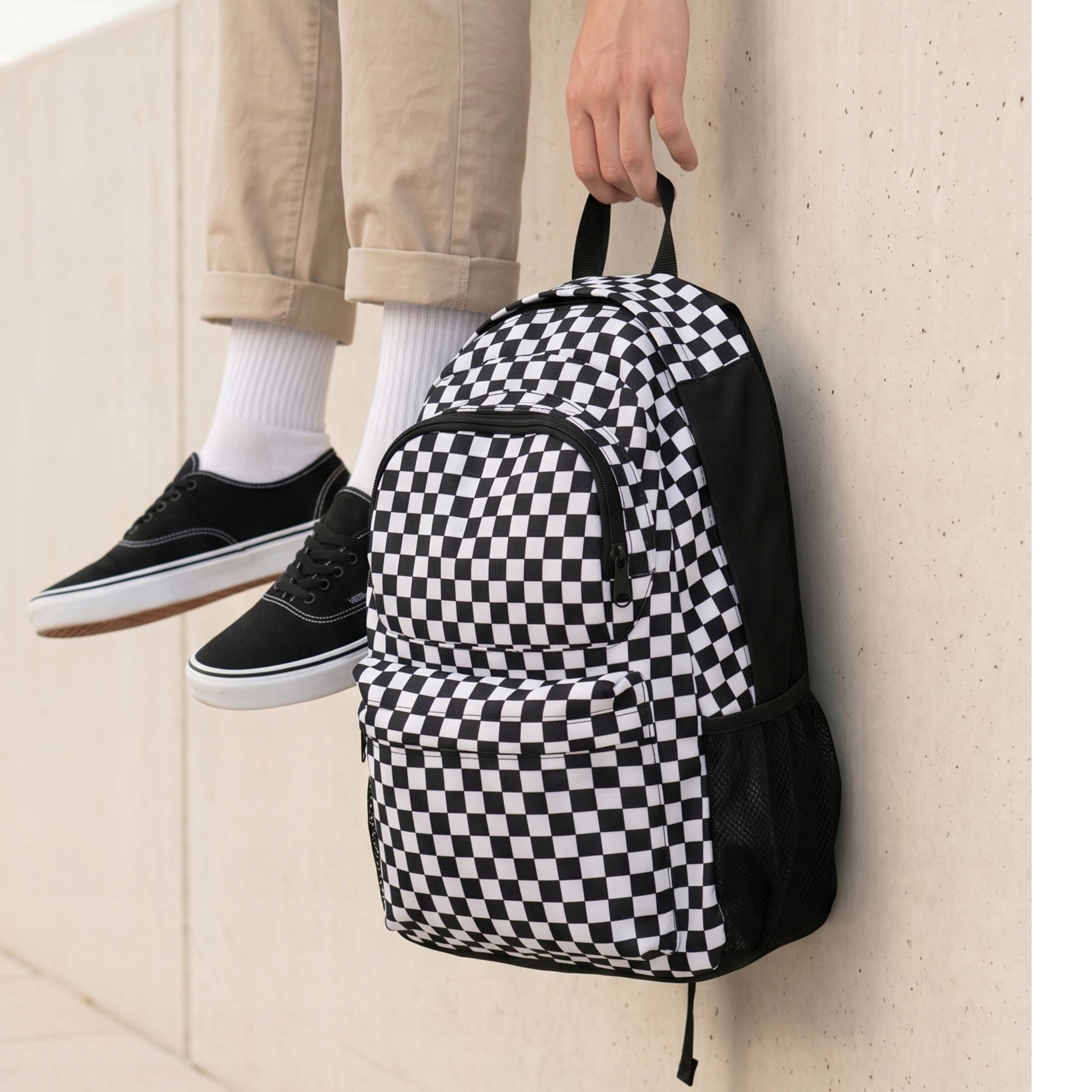 School backpack old skool chessboard POLISH PRODUCT Convey Manufacturer code V A N S POLSKI PLEACK BUŁKA SZACHOWNICA