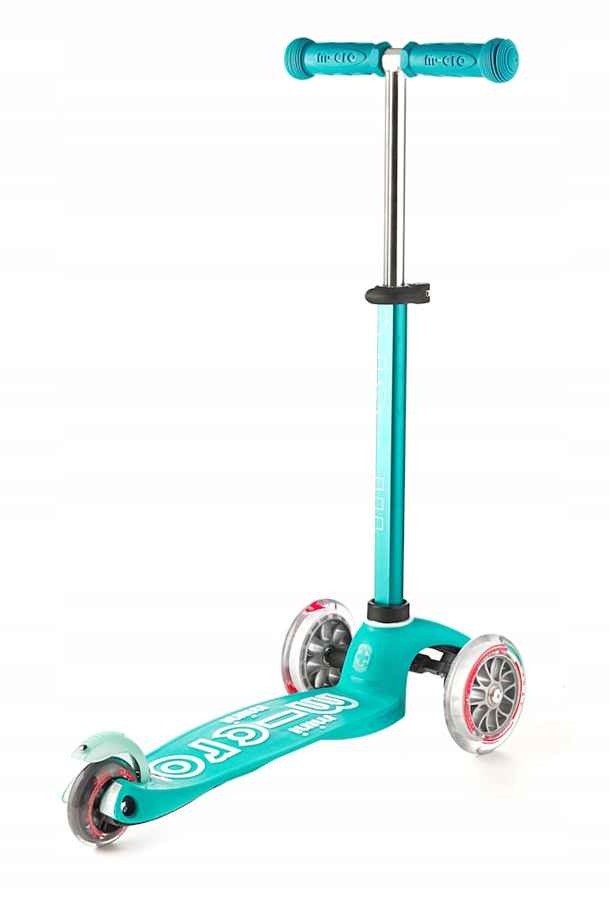Scooter Micro Mini Deluxe Turquoise MMD001 Color blue