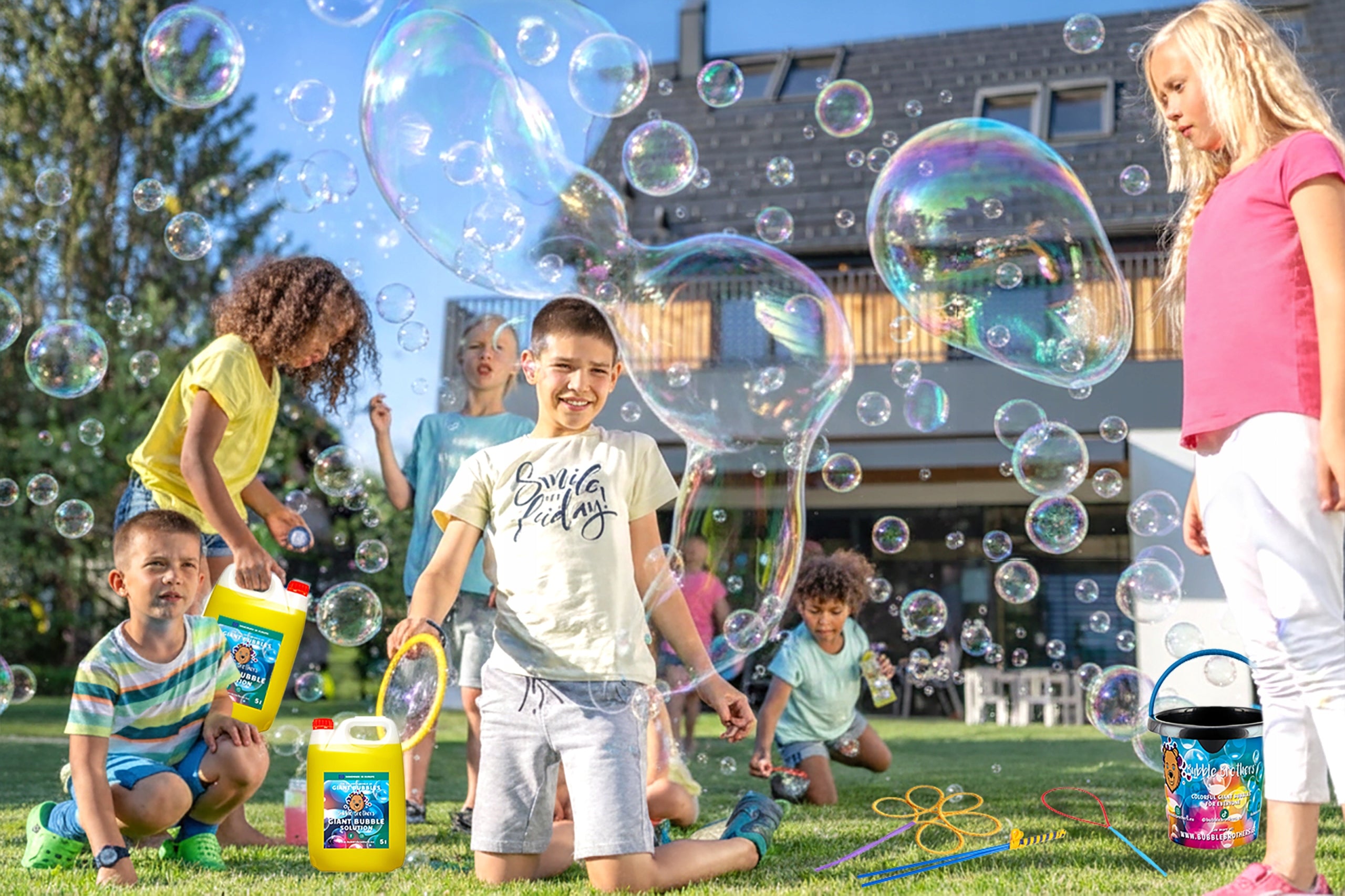 Set for Soap Bubbles Liquid 5L and 6 Soap Bubble Hoops Packaging status original