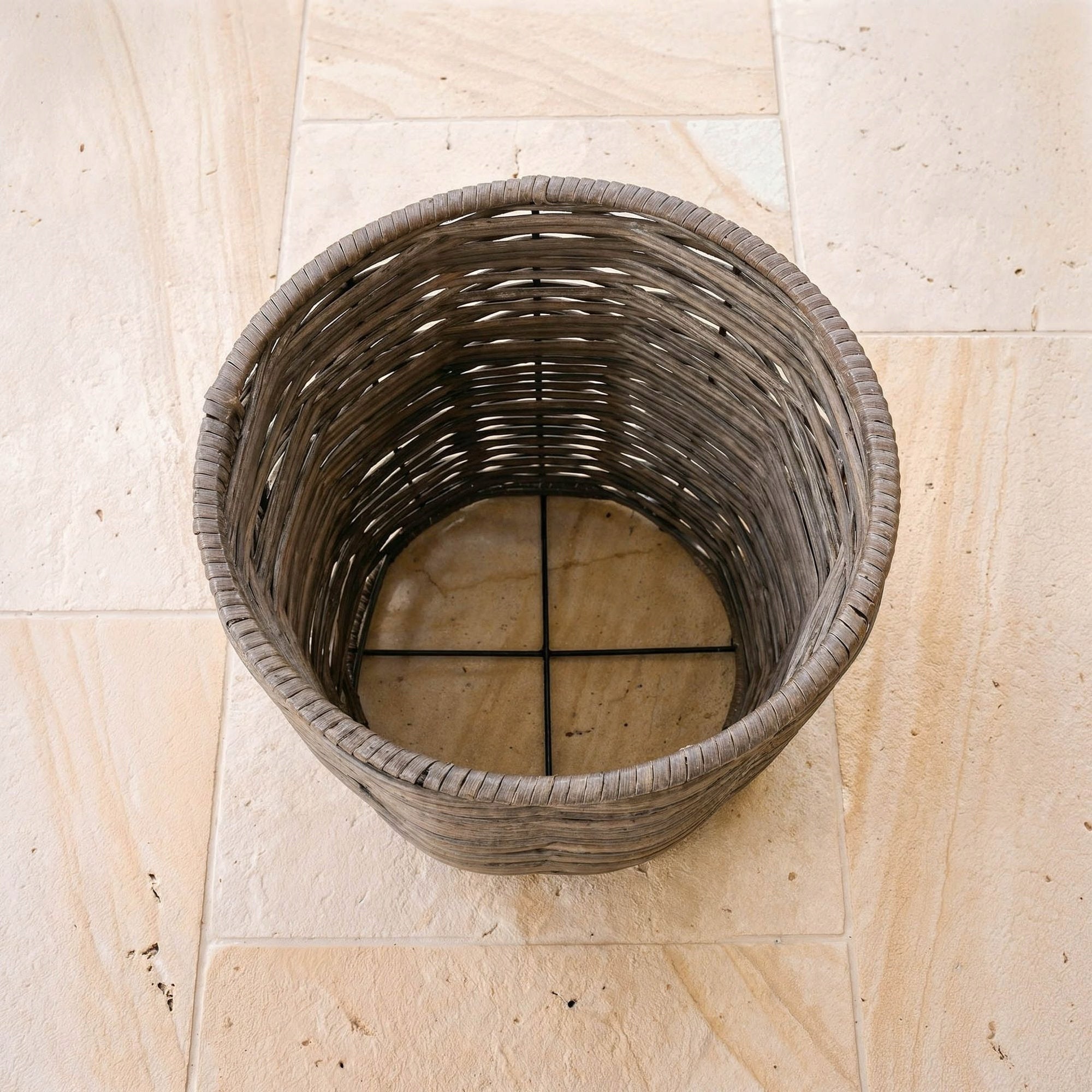 Set of 3 Technorattan Garden Pots with Pot Refill Living Room Terrace Shape round