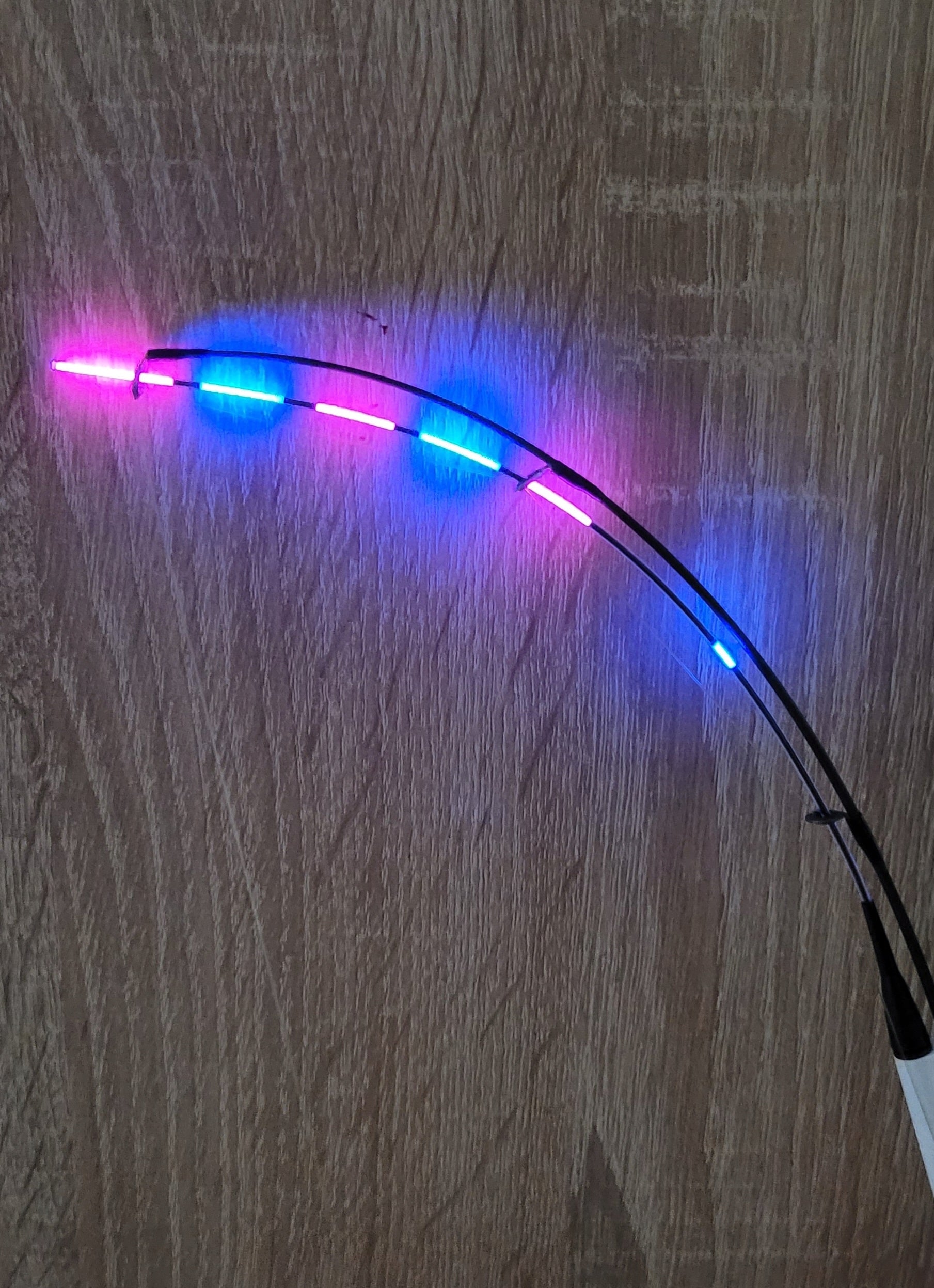 Set of 3x Glowing Fedeer Beacon - Vibrating Peak + 3 Batteries Model feeder