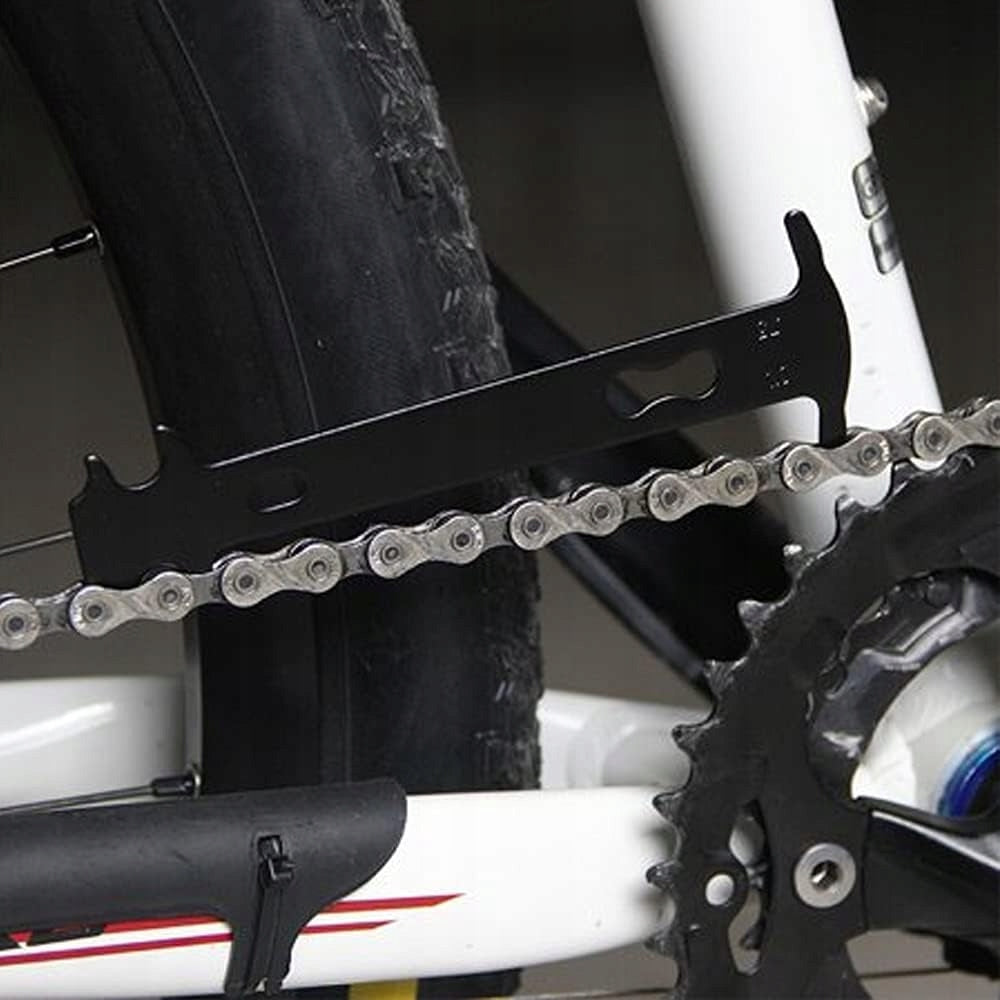 Set of 4in1 for bicycle chains. (6-11 gears) + inner tube patches Manufacturer code AR-CU-0420
