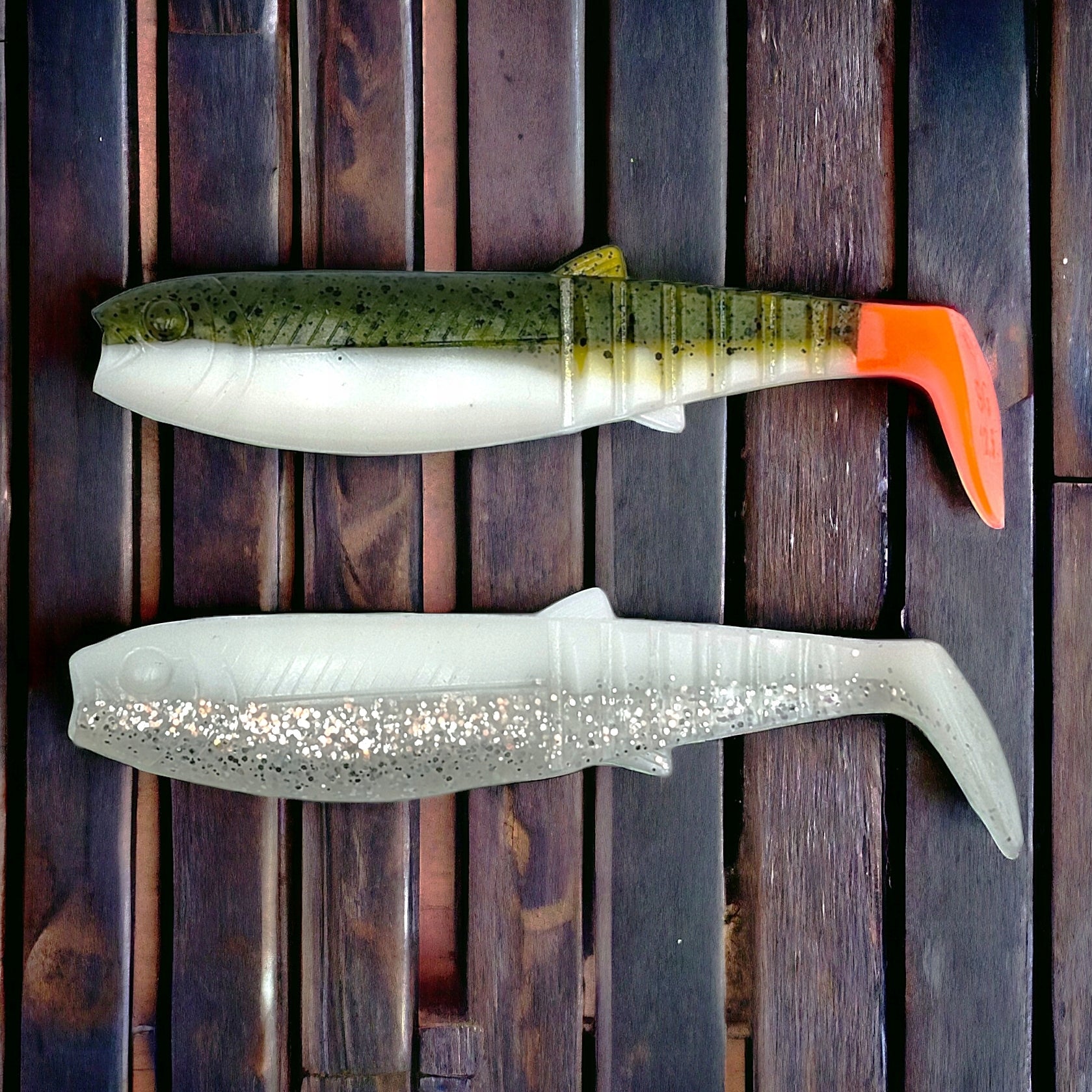 Set of pike hooves Cannibal Savage Gear 12,5cm 8pcs assorted colours Brand Savage Gear