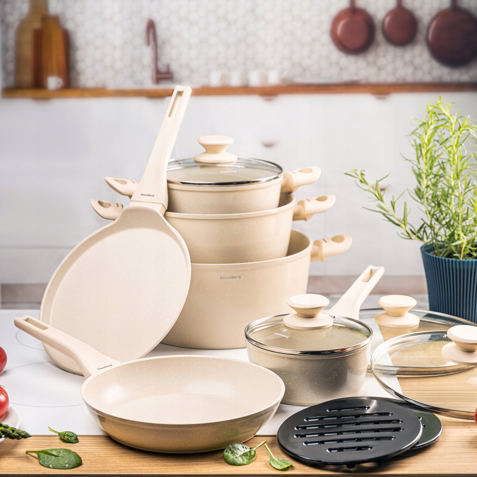 Set of pots with marbled non-stick coating 12-ele Color beige