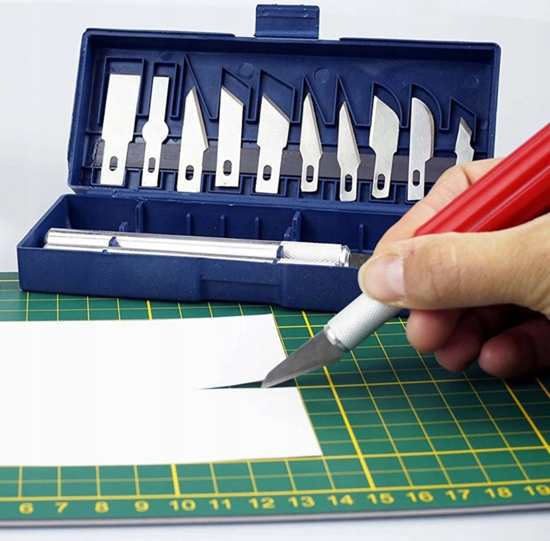 Set of precision knives Pronett 13 pieces EAN (GTIN) 5903815104800