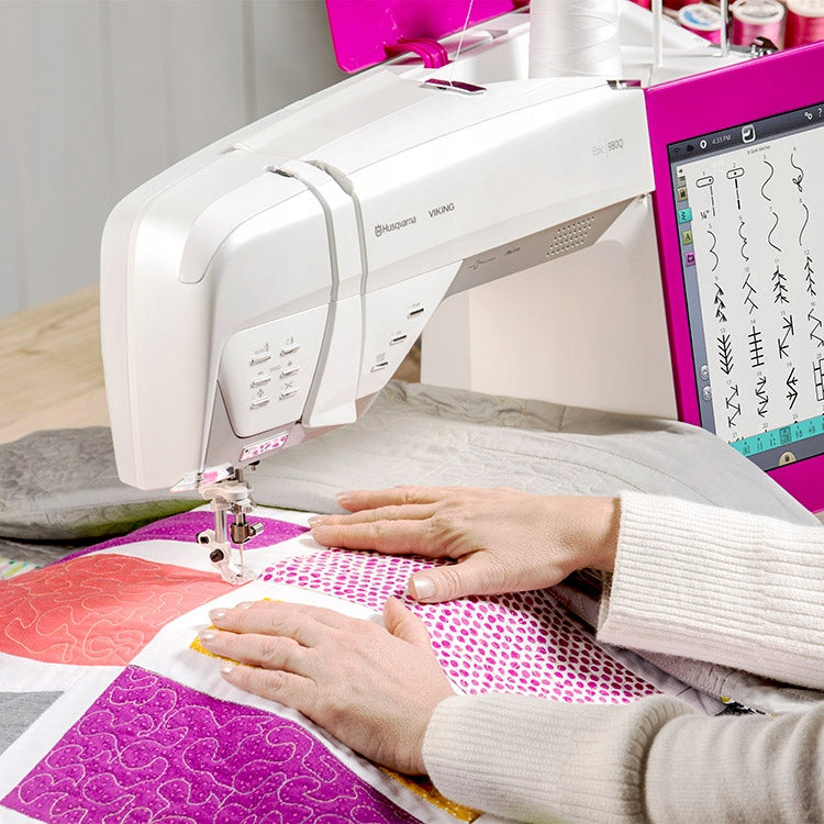 Sewing machine, 1005 programs, HUSQVARNA VIKING EPIC 980Q Product height 57 cm