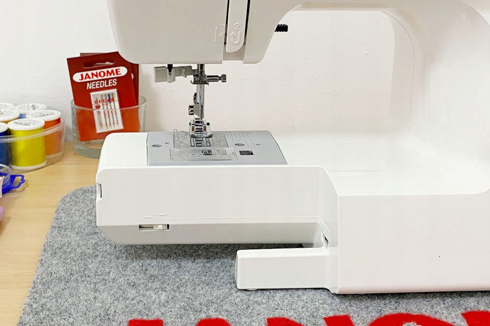 Sewing machine JANOME Juno J15R Sewing features stitching pleating repairing sewing of elastic fabrics edge finishing quilting applique sewing decorative sewing sewing zips hole edging hem sewing backstitching rubber sewing hemming