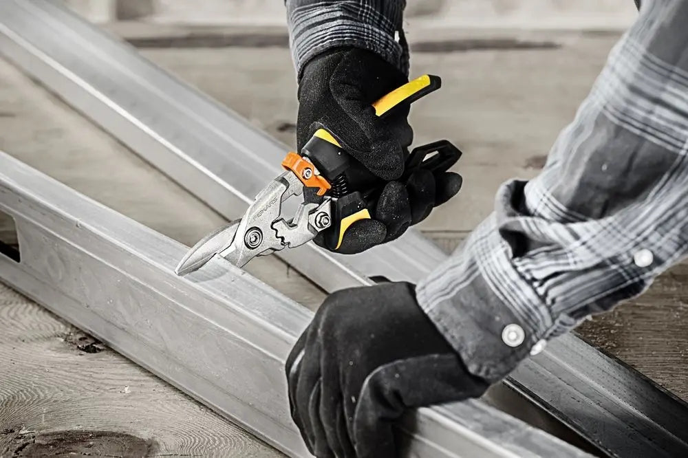 Shears Fiskars PowerGear straight cutting Additional information hardened jaws