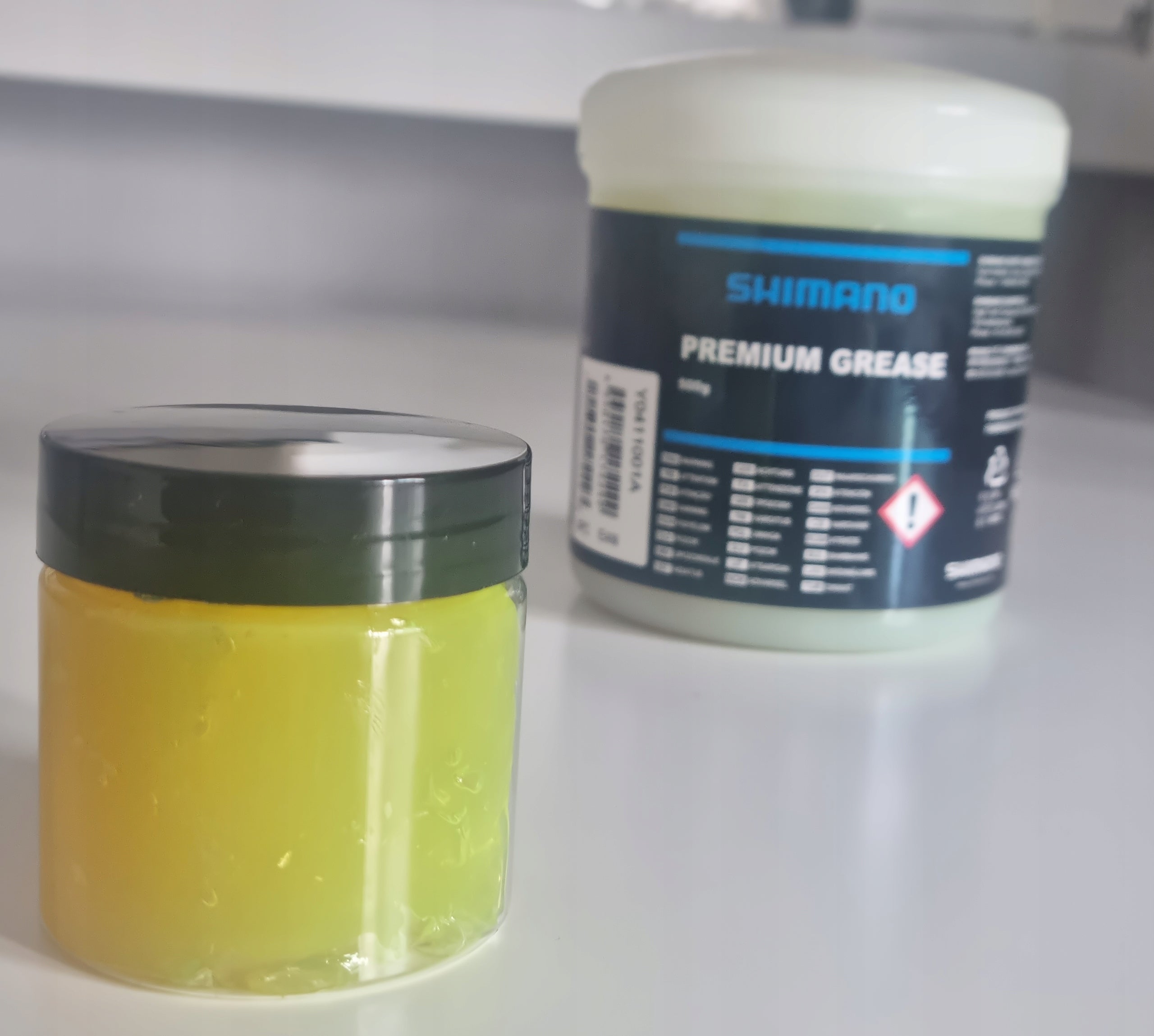 Shimano Premium Grease 75g Bicycle Grease for Universal Bearings Manufacturer code Shimano premium grease 75g