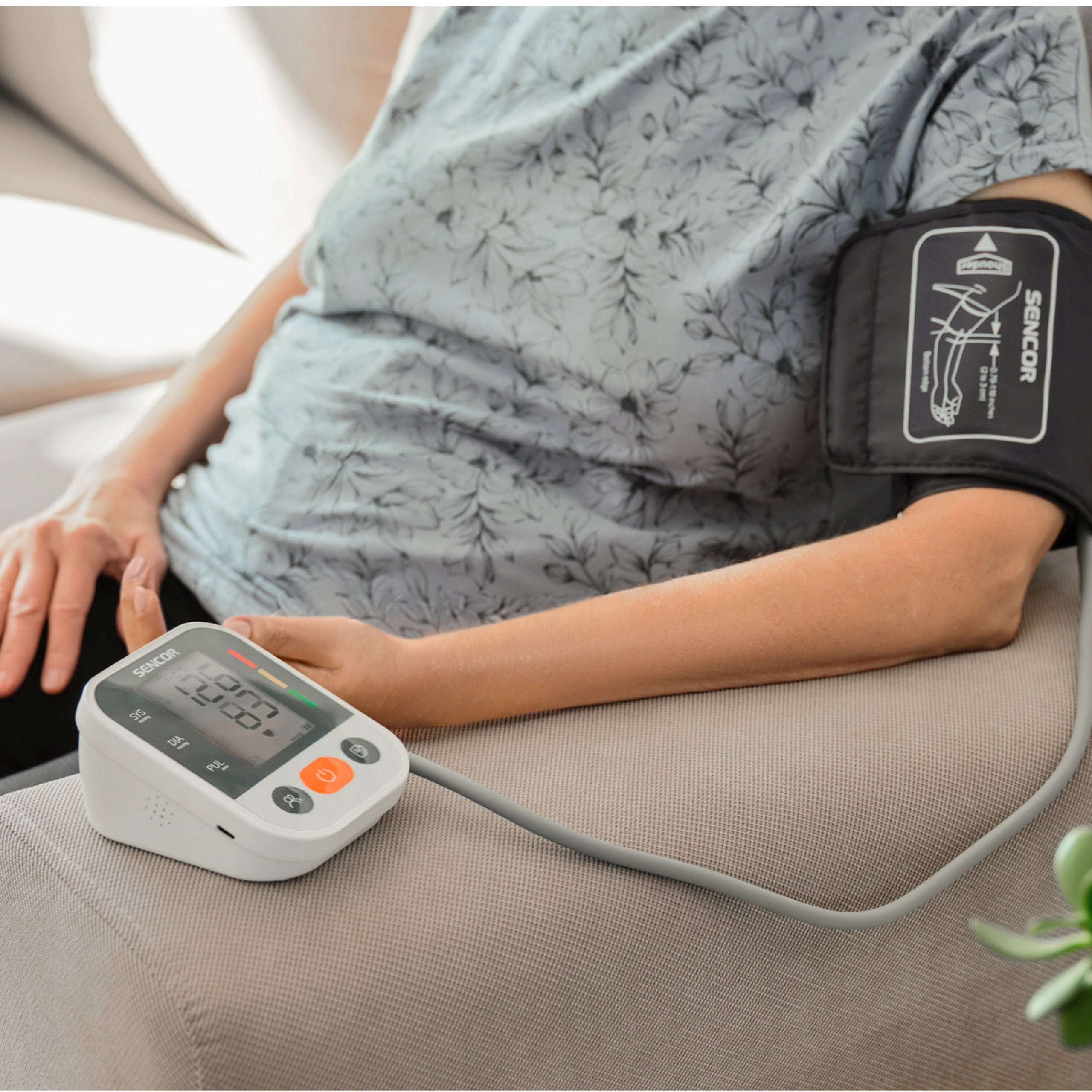 Shoulder blood pressure monitor Sencor SBP 1100WH LCD screen MEASUREMENT MEMORY Packaging status original