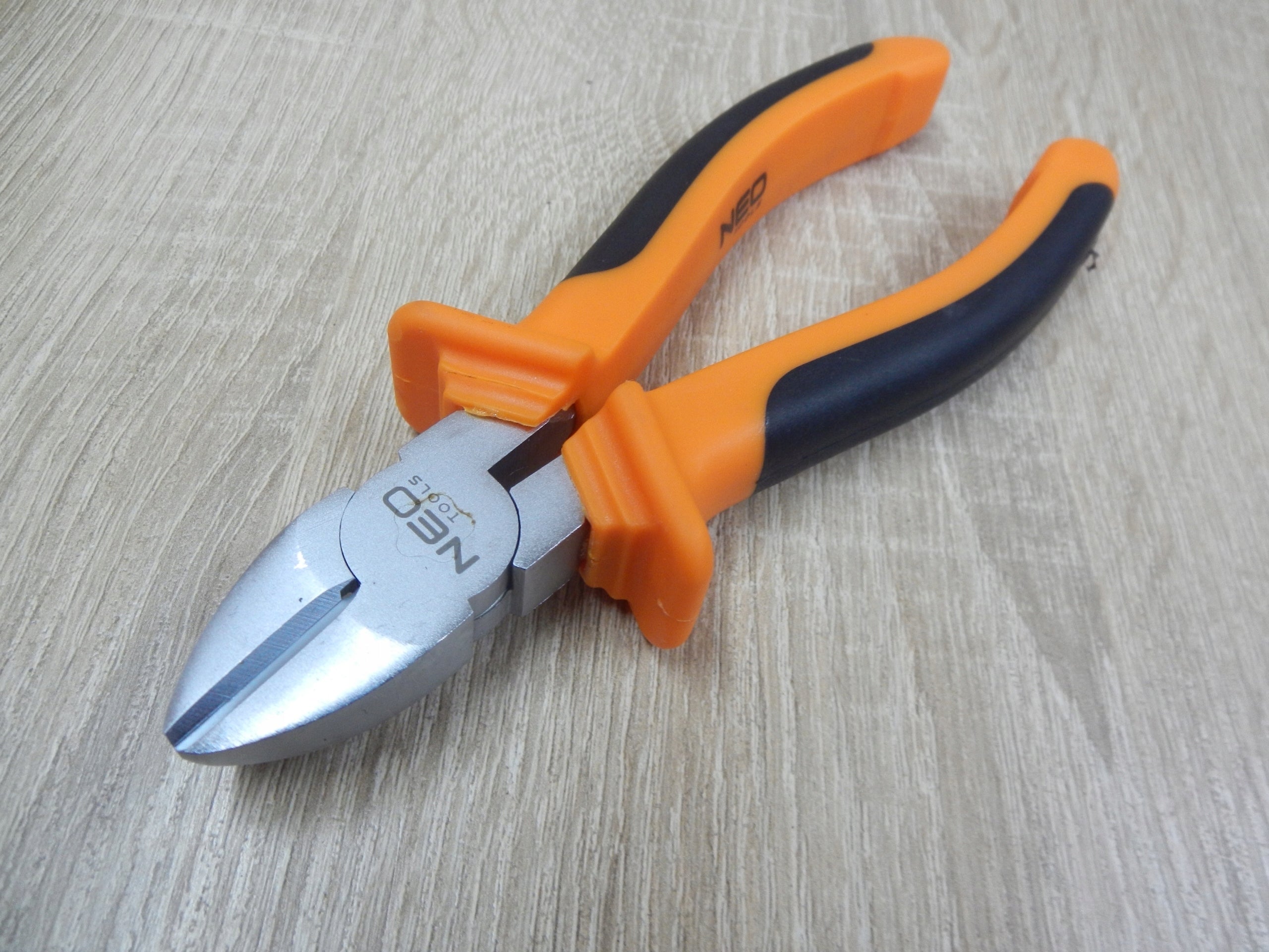 Side Pliers 180mm Cutting Cutters NEO Cutter Brand NEO TOOLS