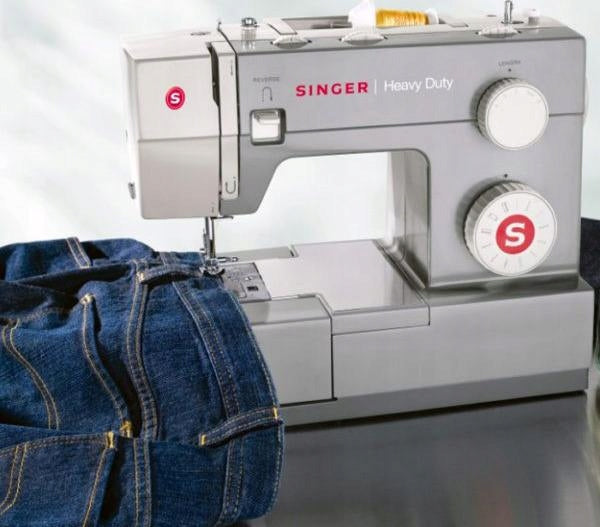 Singer 4411 sewing machine Model 4411